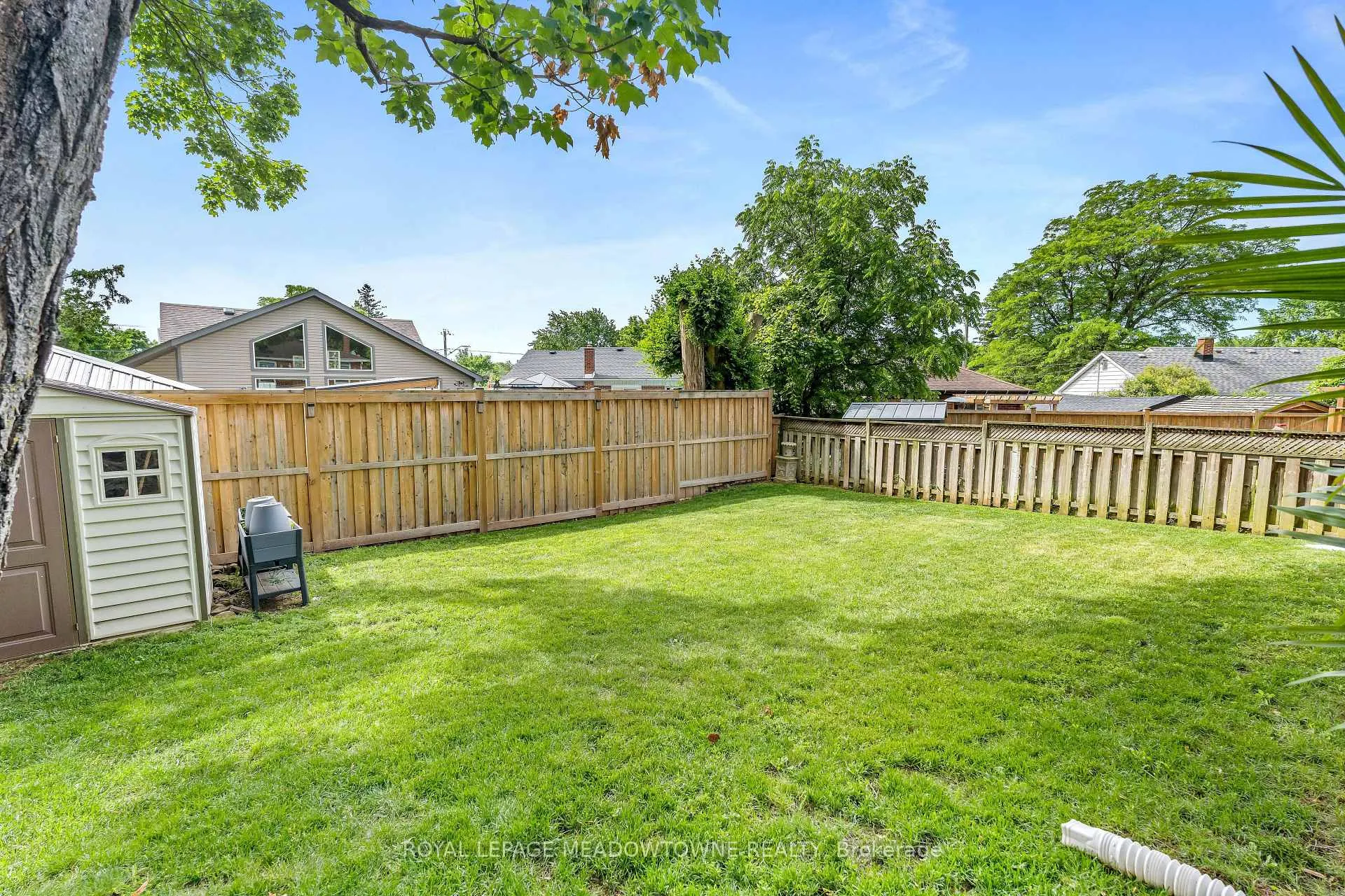 Photo 34 of 35 Henry Street, Halton Hills, Georgetown — HOMEH