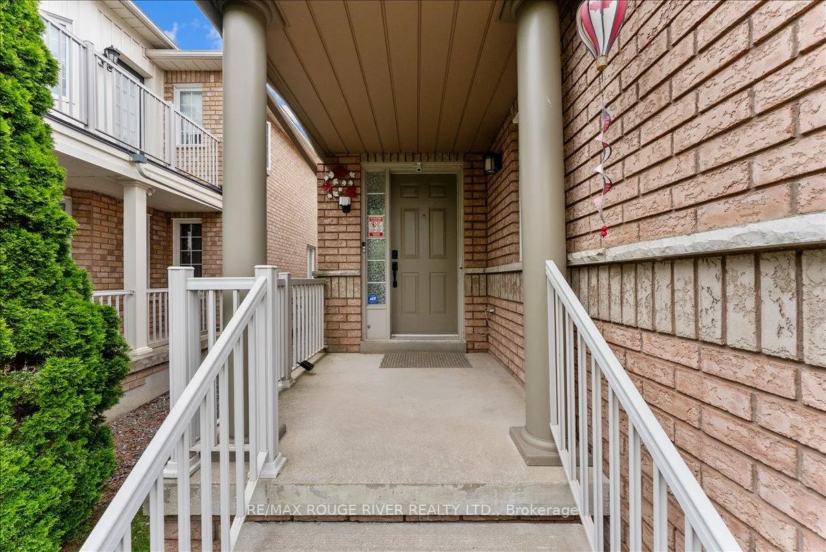 Photo 4 of 53 Bridgid Drive, Whitby, Williamsburg — HOMEH