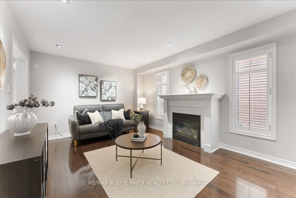 Photo 6 of 53 Bridgid Drive, Whitby, Williamsburg — HOMEH