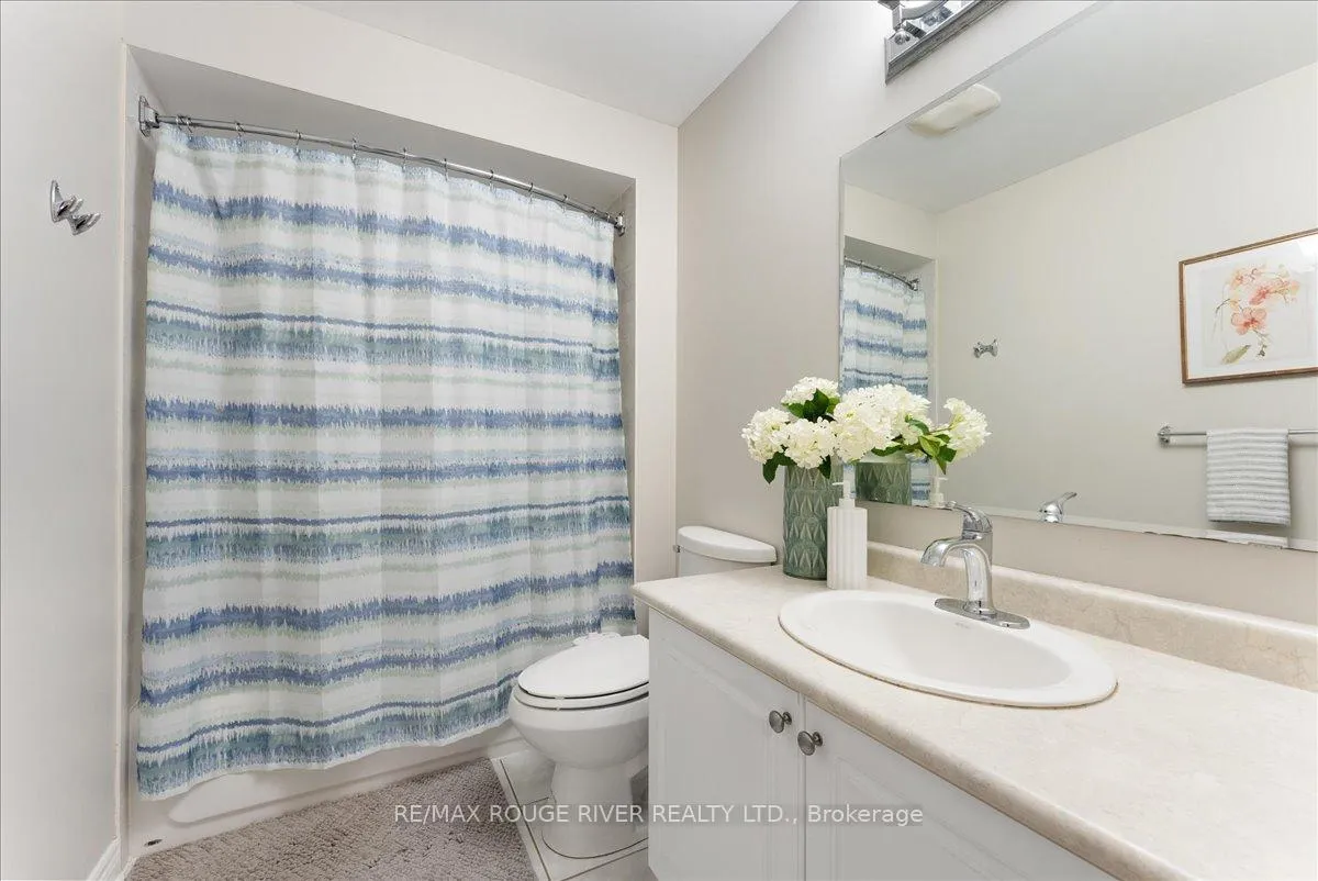 Photo 30 of 53 Bridgid Drive, Whitby, Williamsburg — HOMEH