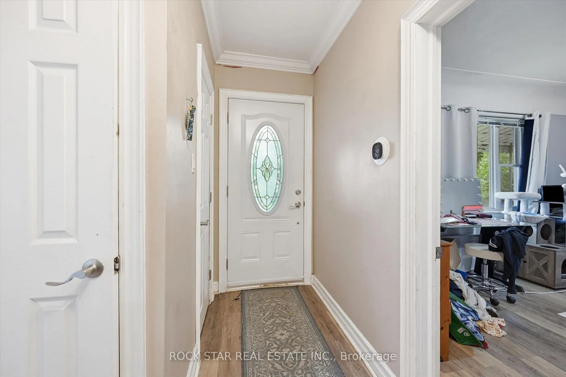 Photo 4 of 275 West 2nd Street, Hamilton, Bonnington — HOMEH