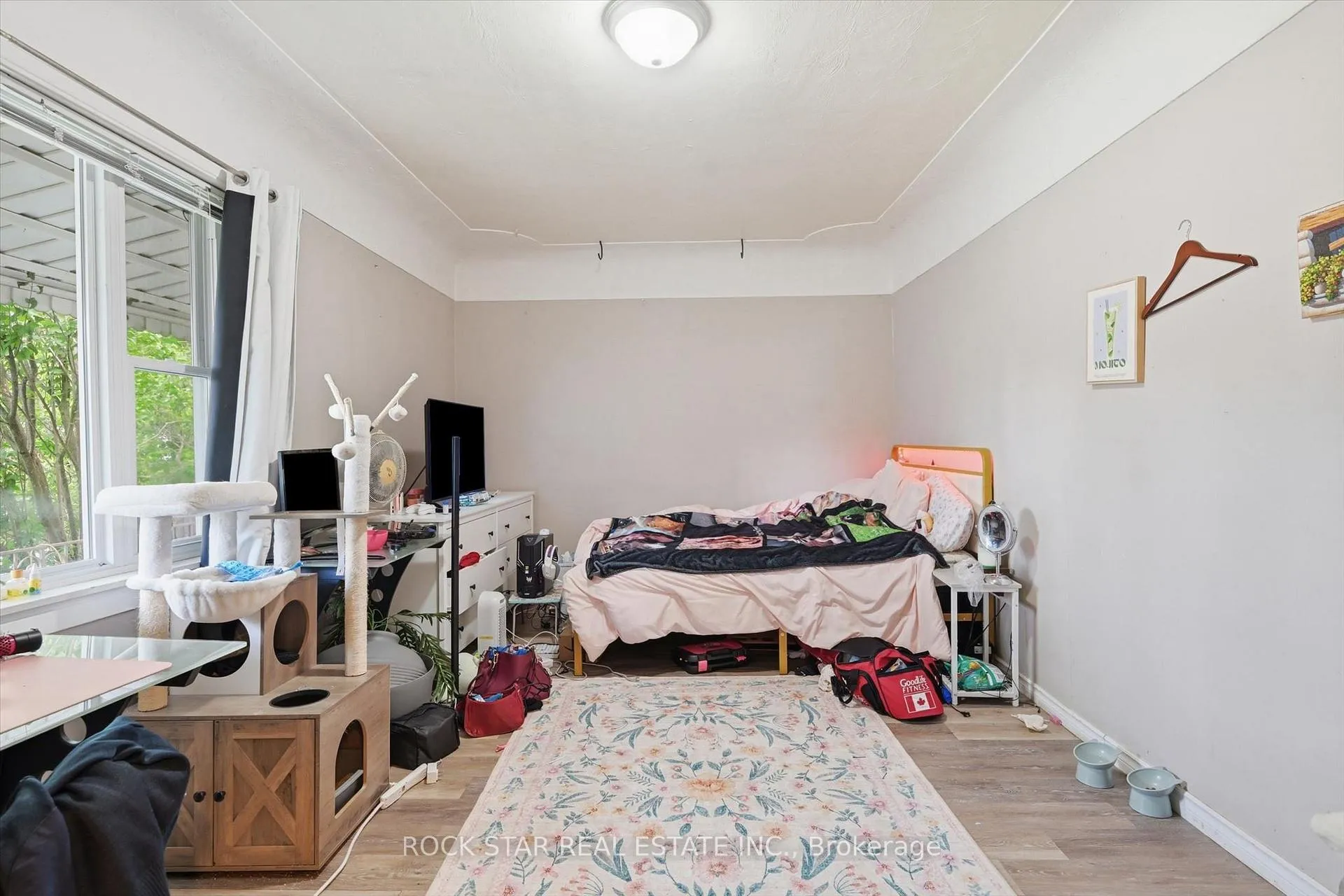Photo 10 of 275 West 2nd Street, Hamilton, Bonnington — HOMEH