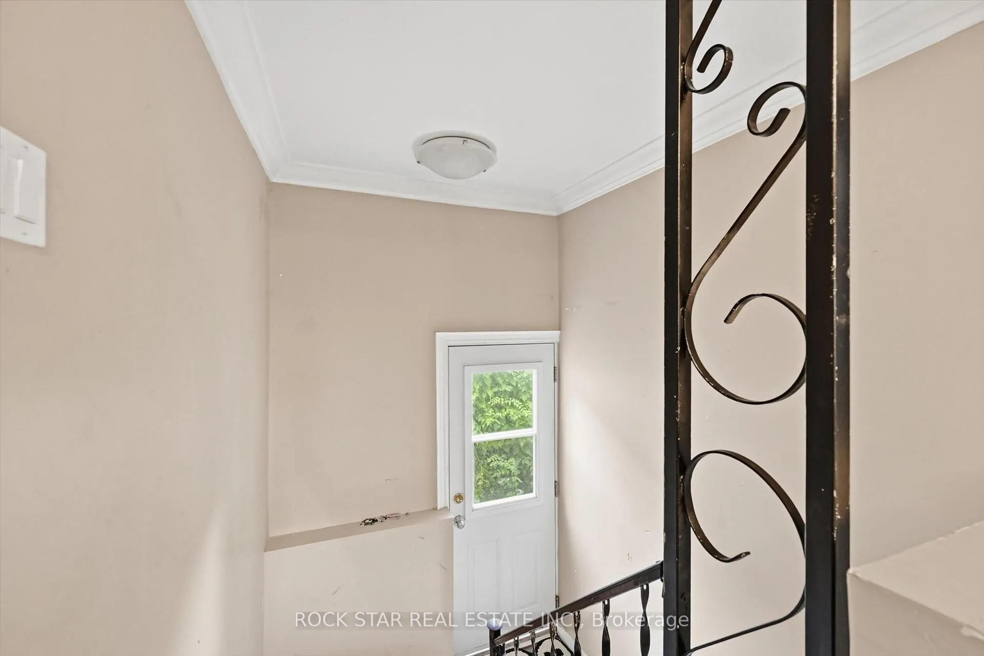 Photo 17 of 275 West 2nd Street, Hamilton, Bonnington — HOMEH