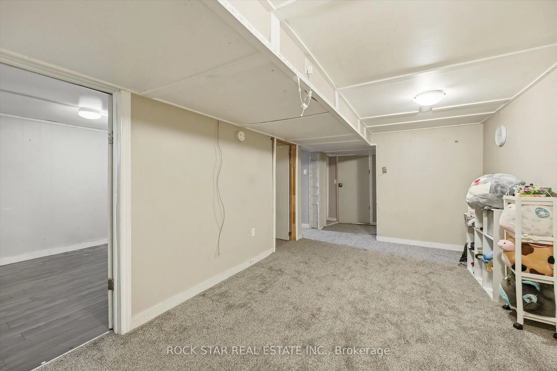 Photo 19 of 275 West 2nd Street, Hamilton, Bonnington — HOMEH