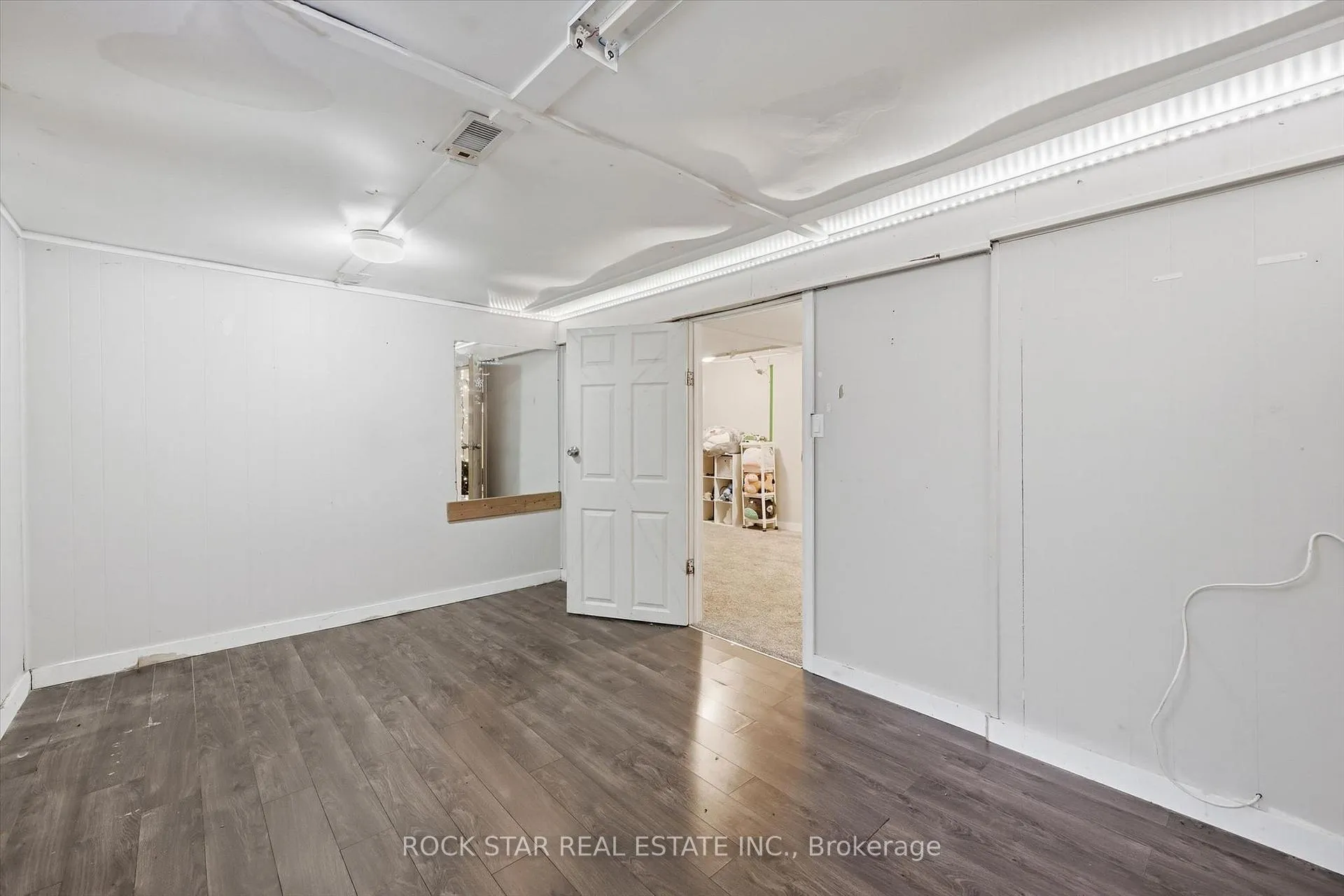 Photo 21 of 275 West 2nd Street, Hamilton, Bonnington — HOMEH