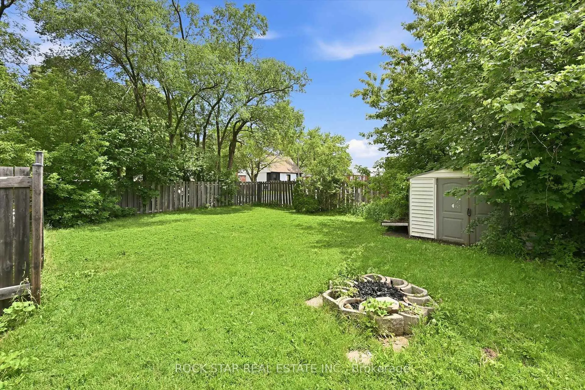 Photo 29 of 275 West 2nd Street, Hamilton, Bonnington — HOMEH
