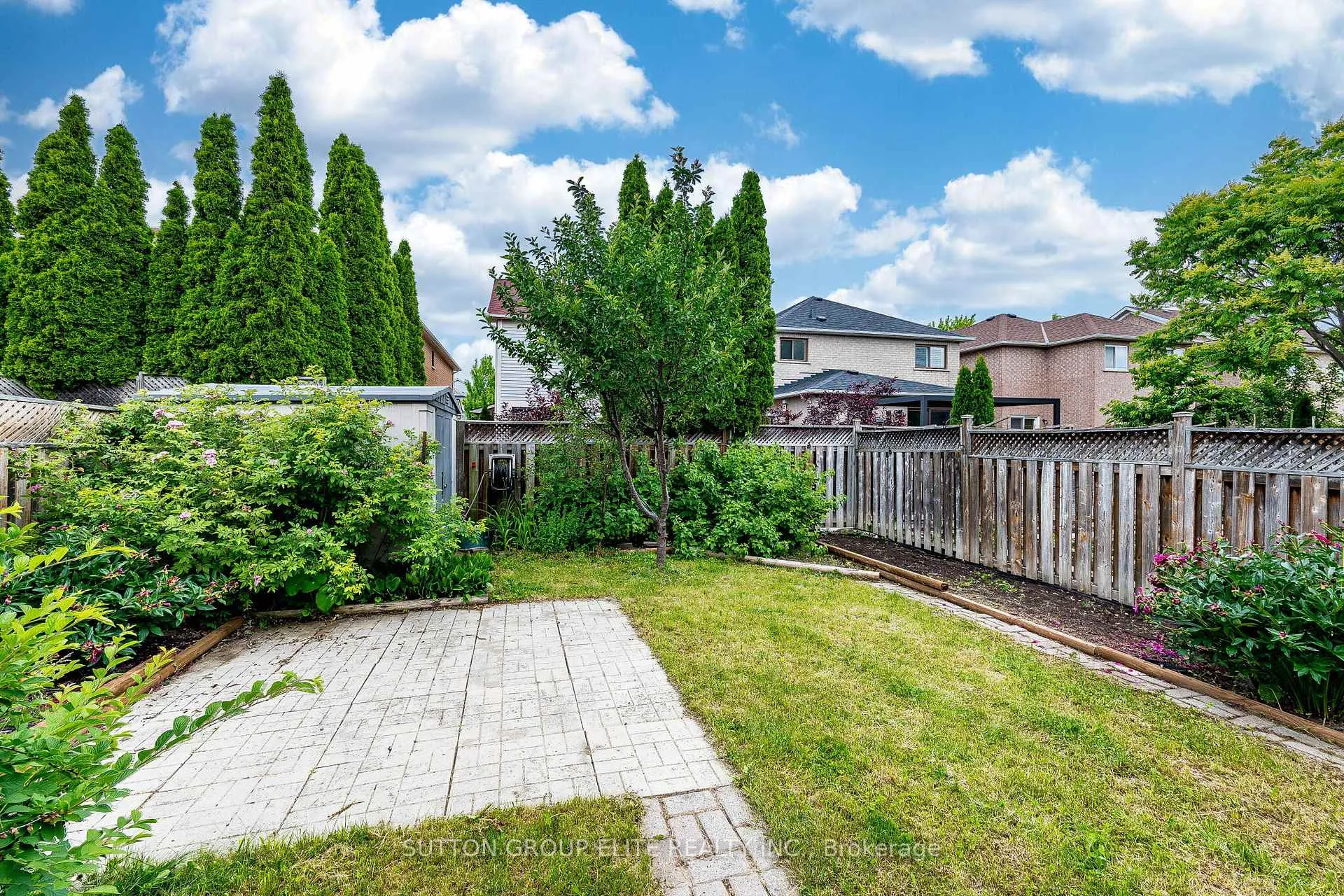 Photo 44 of 69 Legend Lane, Brampton, Fletcher's Creek Village — HOMEH
