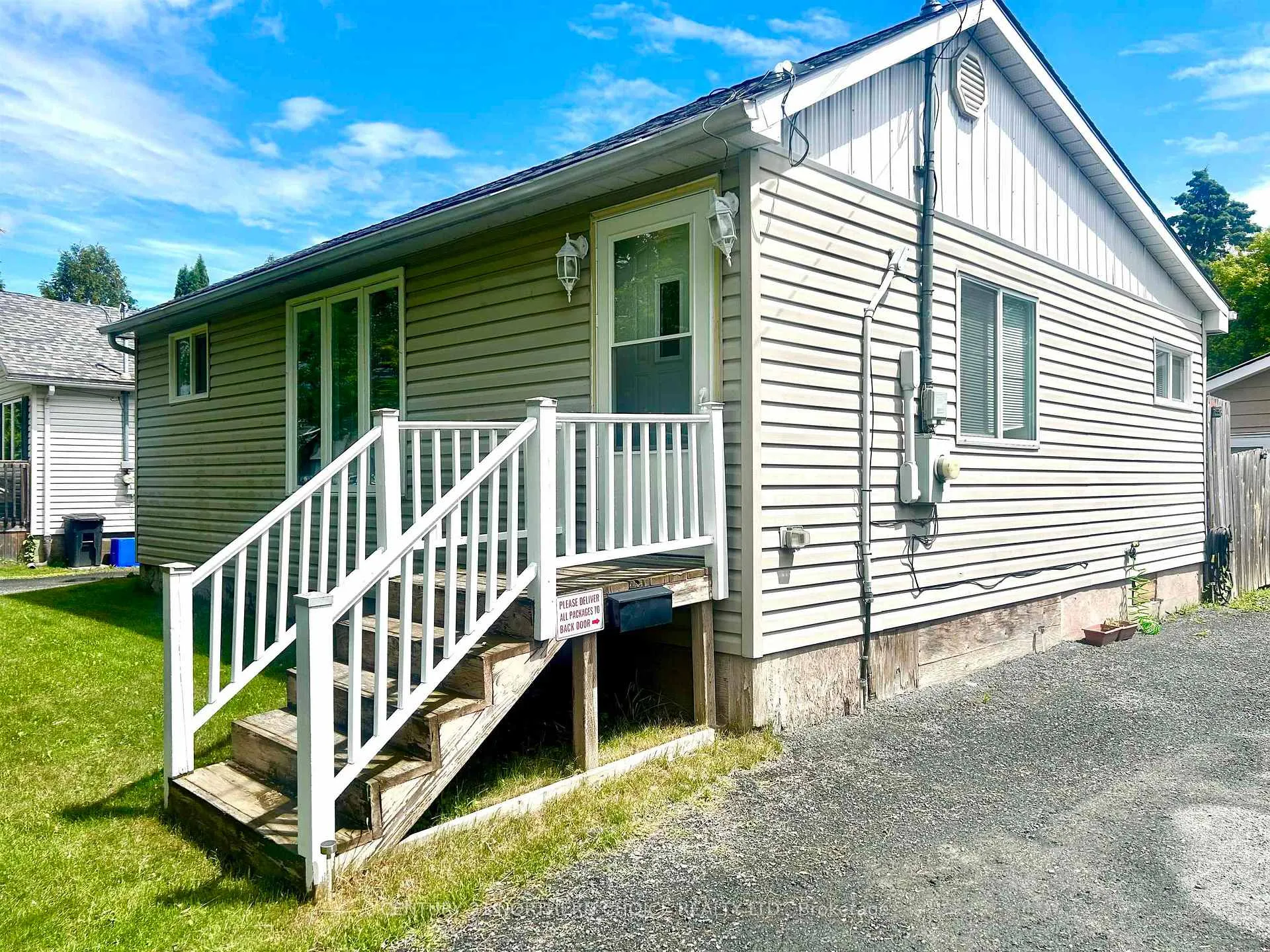 Photo 1 of 1018 Cornwall Avenue North, Fort Frances — HOMEH