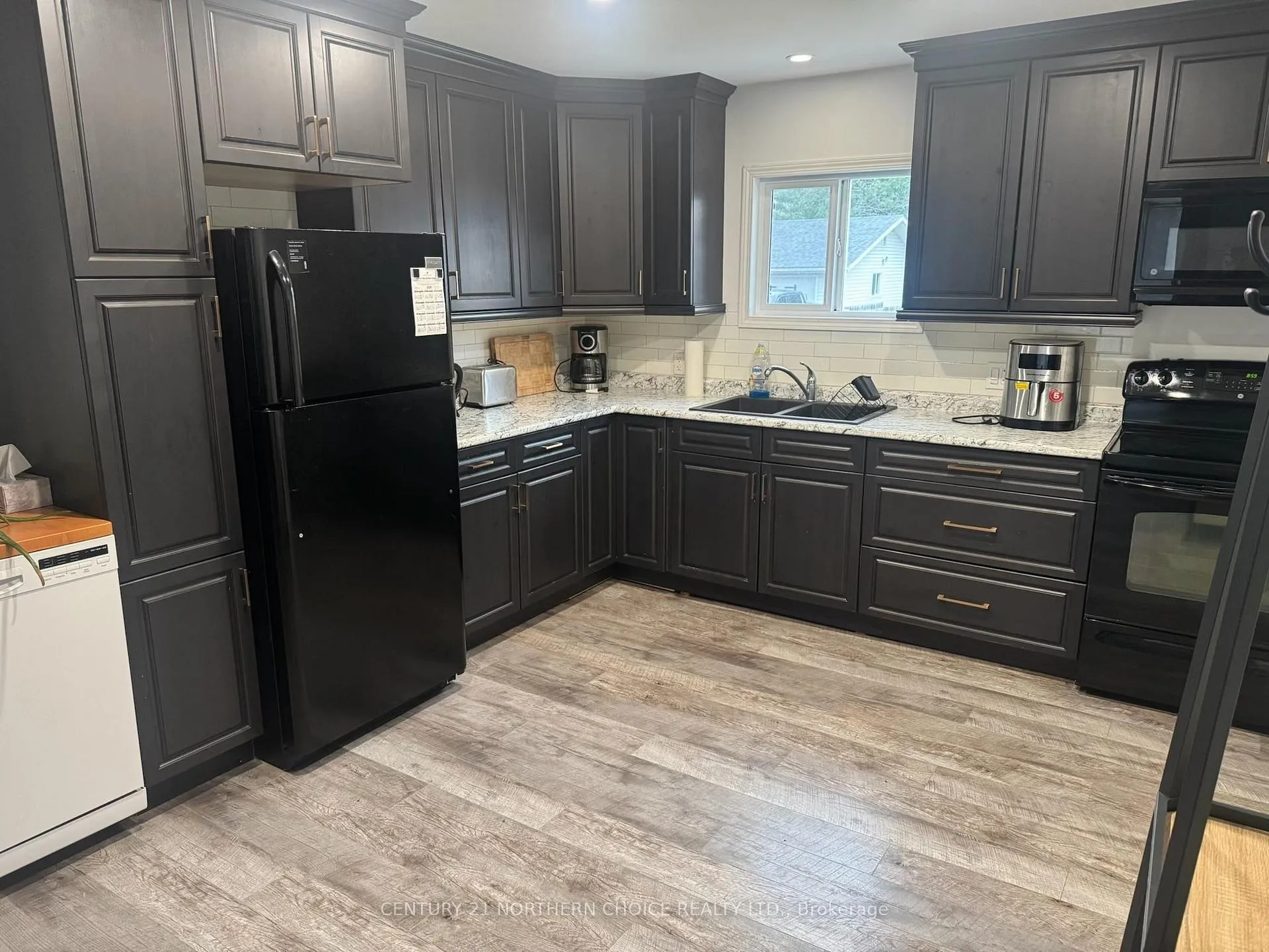Photo 8 of 1018 Cornwall Avenue North, Fort Frances — HOMEH
