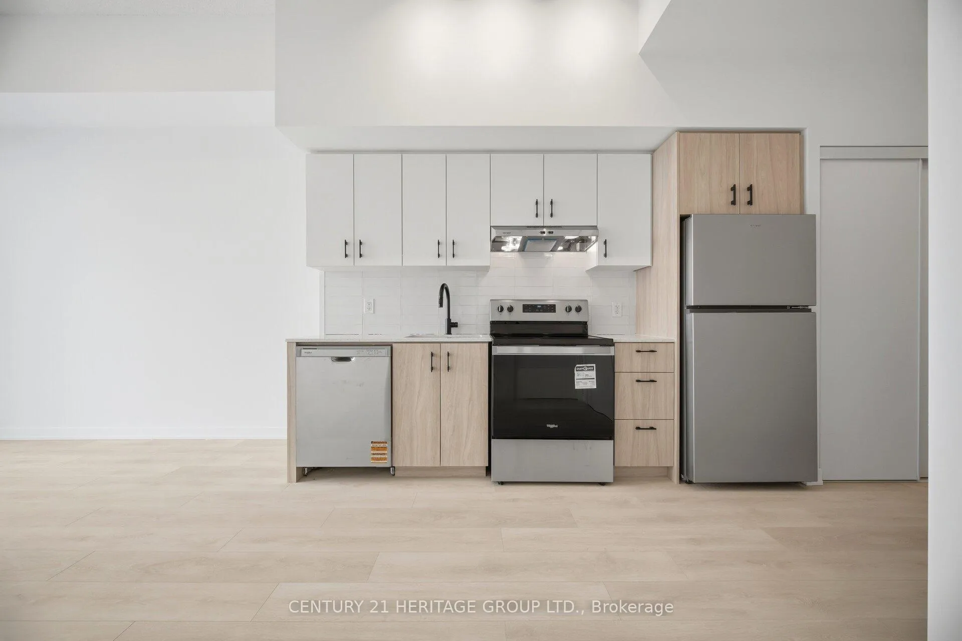 Photo 9 of Unit C1601, 4878 Powers Common Boulevard, Burlington, Alton — HOMEH