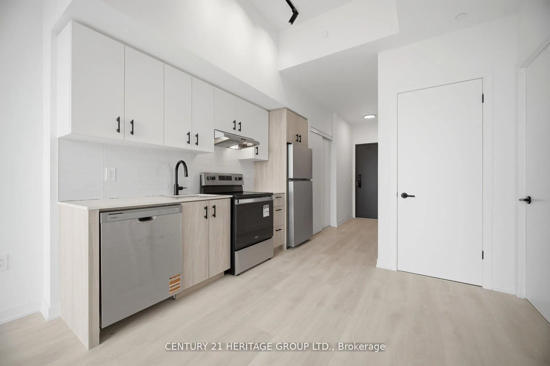 Photo 10 of Unit C1601, 4878 Powers Common Boulevard, Burlington, Alton — HOMEH