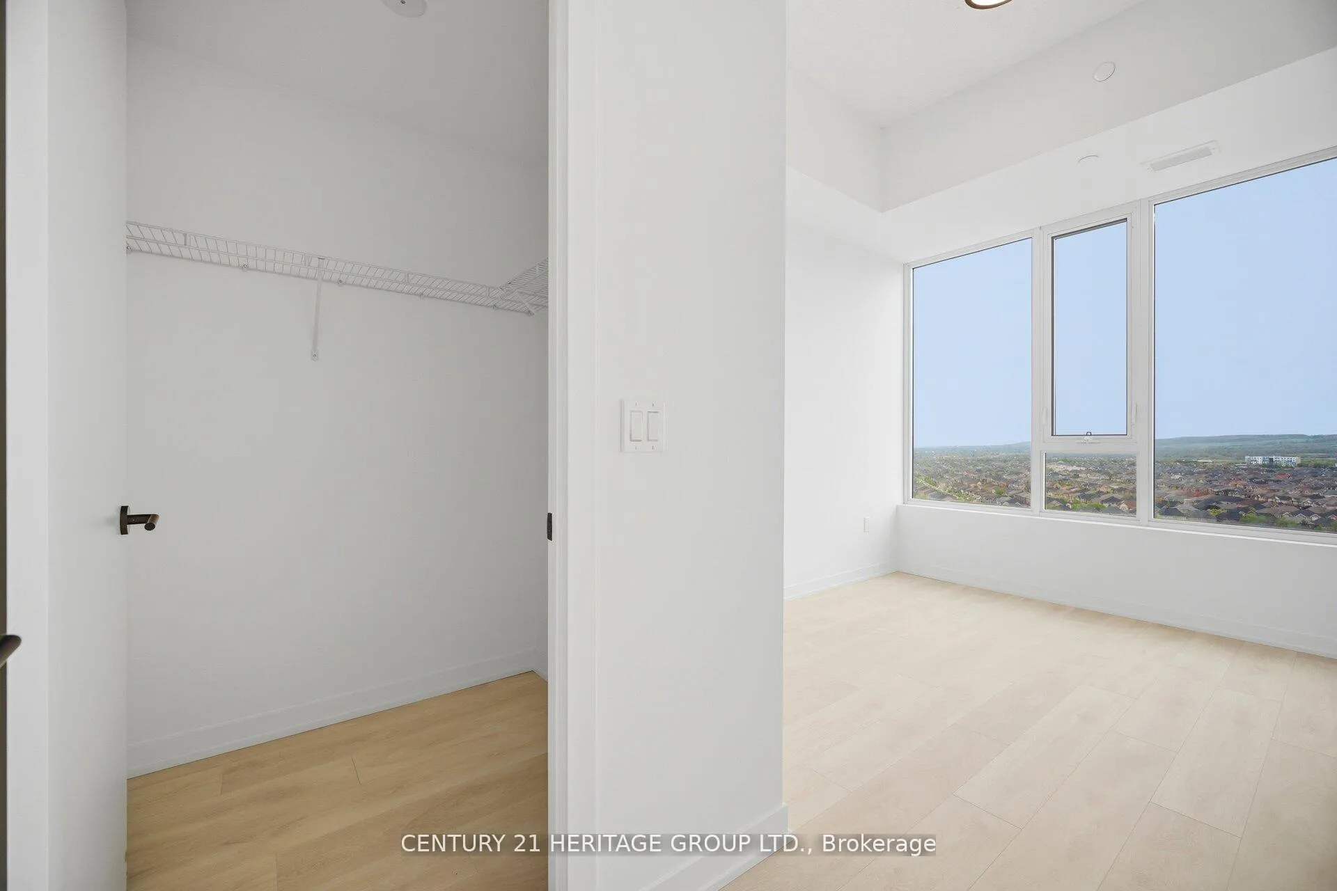 Photo 16 of Unit C1601, 4878 Powers Common Boulevard, Burlington, Alton — HOMEH