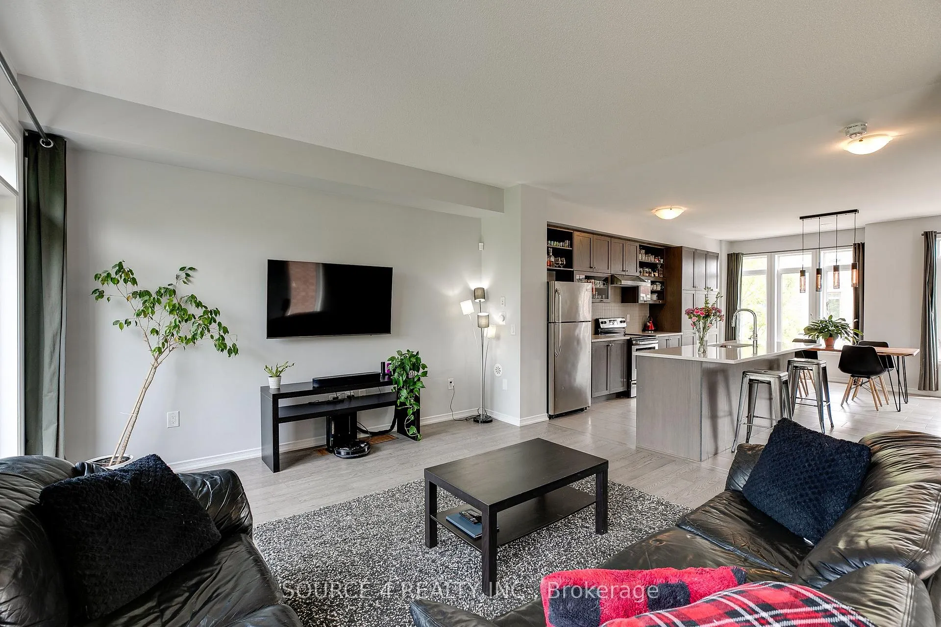 Photo 6 of 379 Ladycroft Terrace, Mississauga, Cooksville — HOMEH