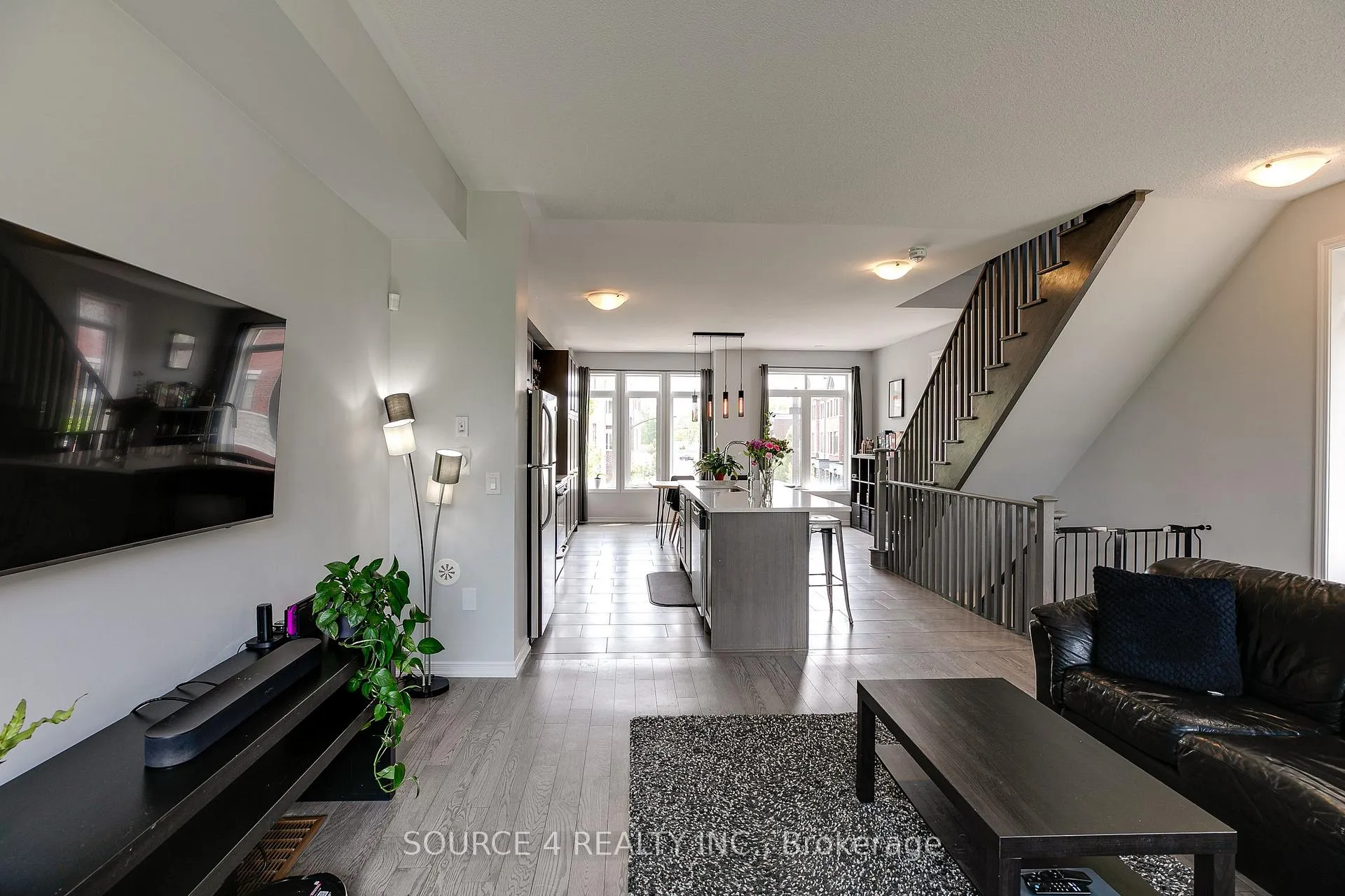 Photo 7 of 379 Ladycroft Terrace, Mississauga, Cooksville — HOMEH