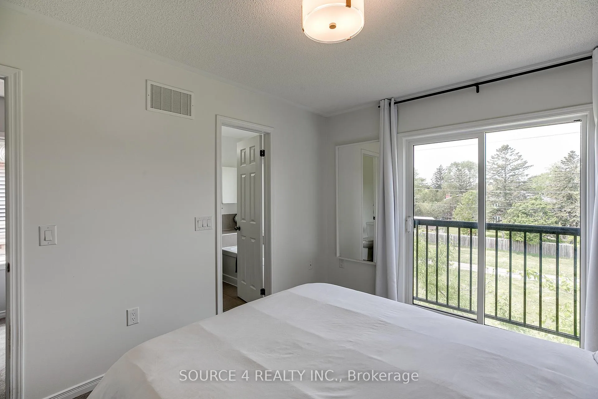 Photo 19 of 379 Ladycroft Terrace, Mississauga, Cooksville — HOMEH