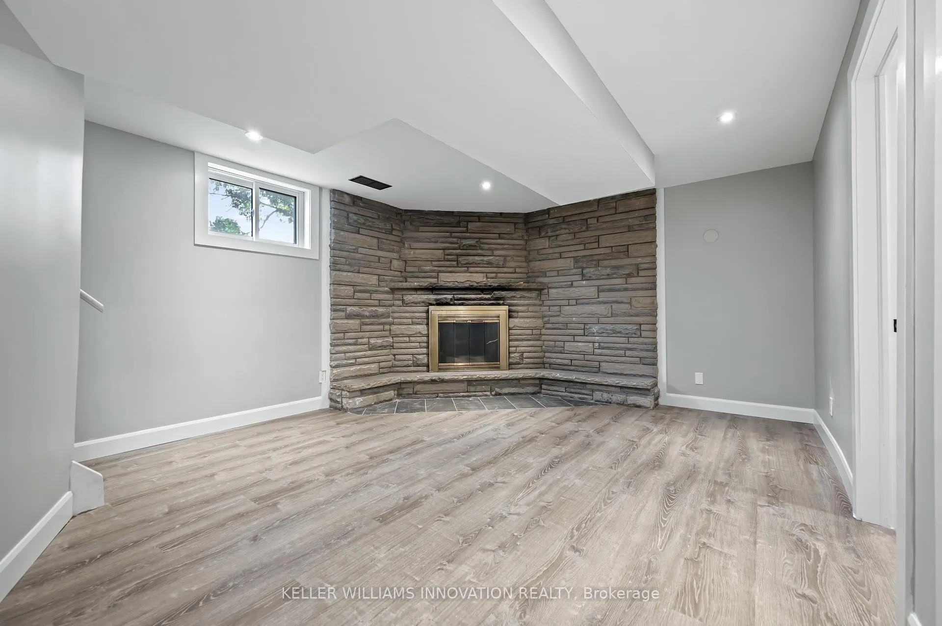 Photo 13 of 20 Lambert Place, Kitchener — HOMEH