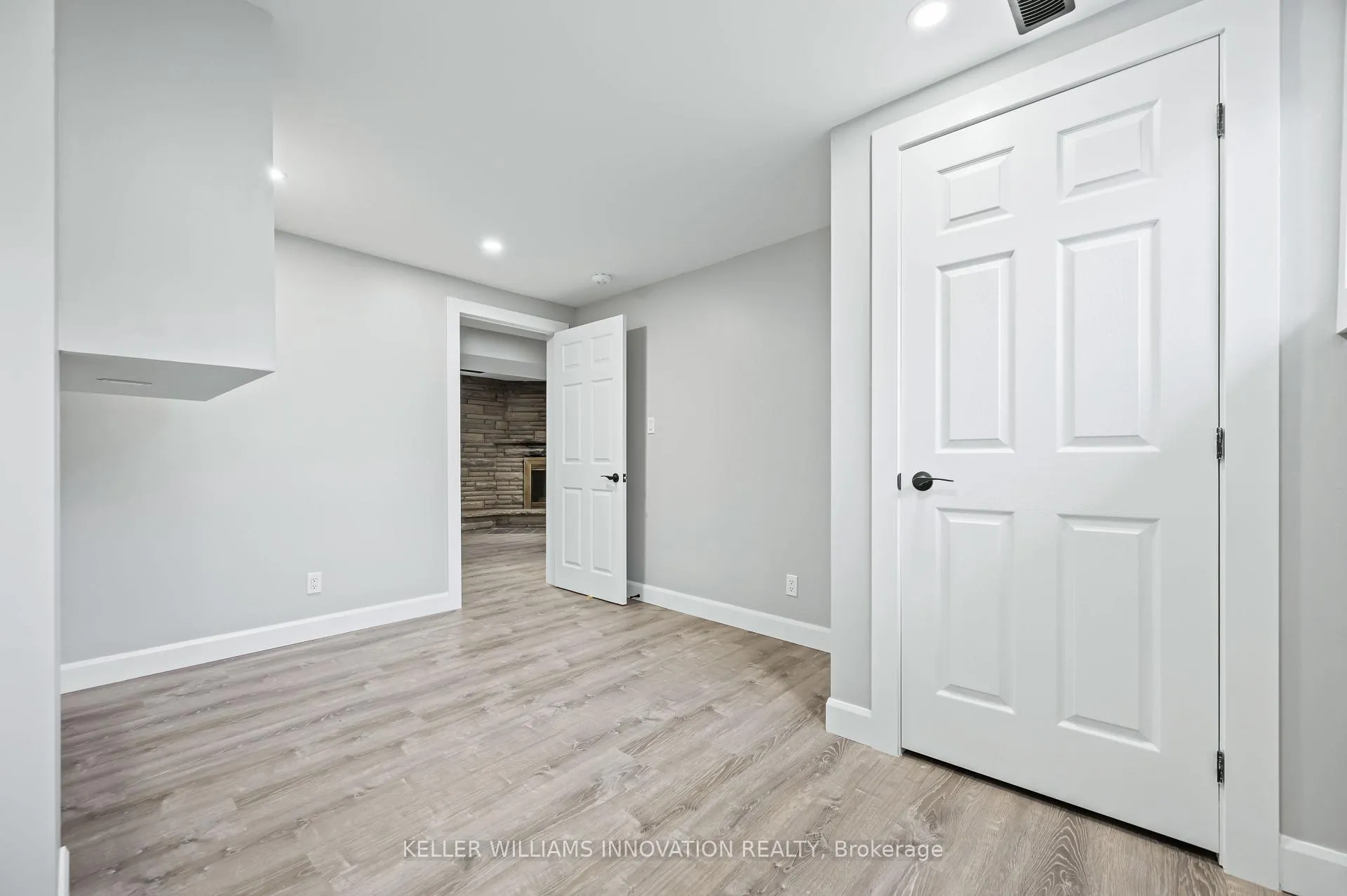 Photo 16 of 20 Lambert Place, Kitchener — HOMEH
