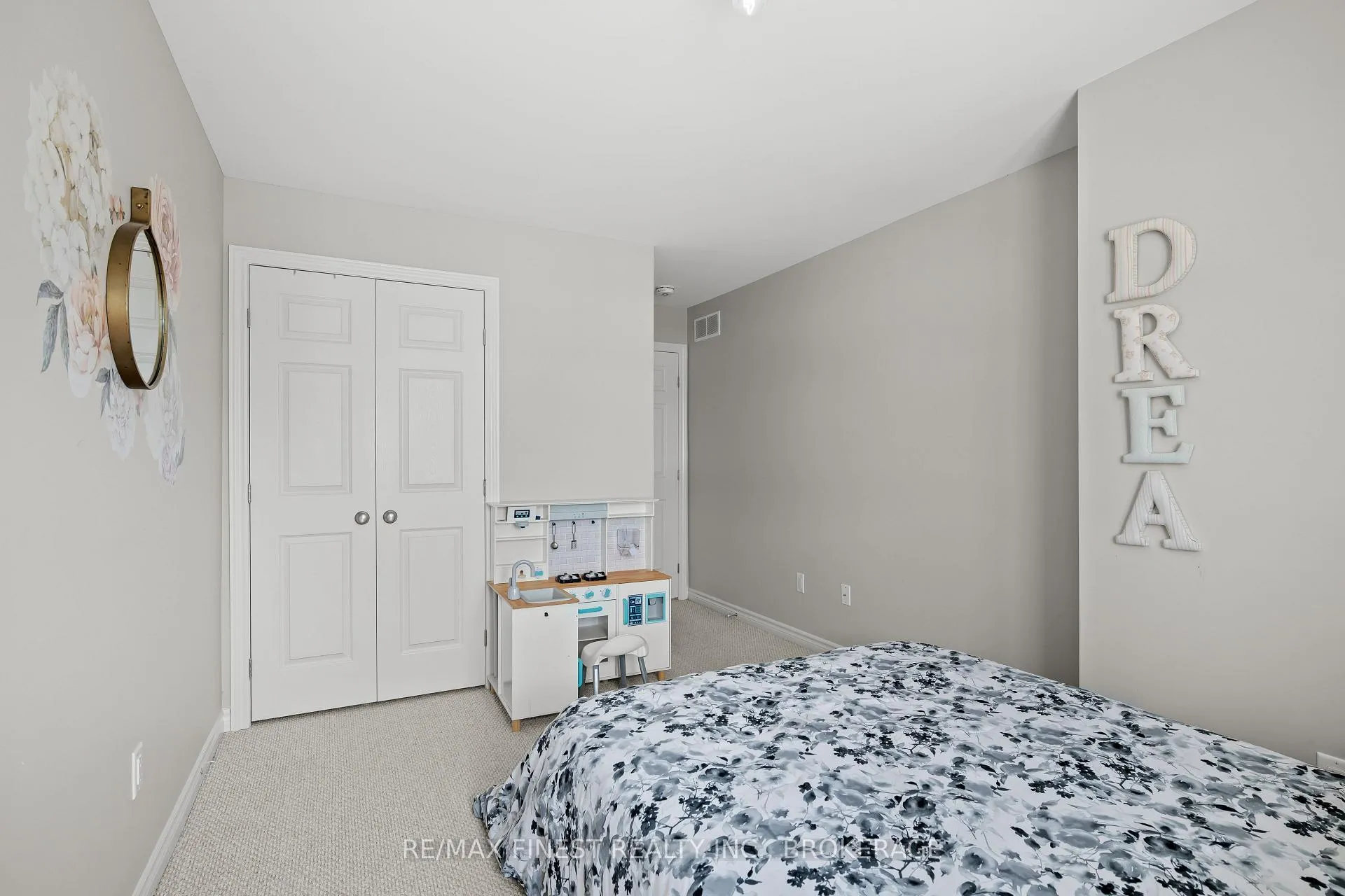 Photo 24 of 913 Stonewalk Drive, Kingston, Kingston East (Incl Barret Crt) — HOMEH