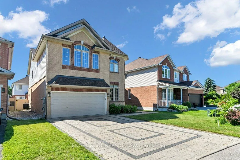 Photo 4 of 49 Grenwich Circle, Ottawa, Central Park — HOMEH