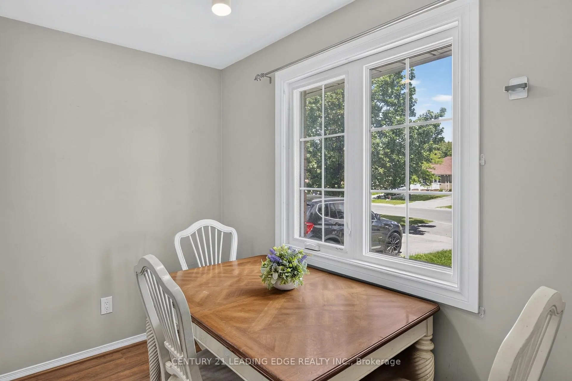 Photo 16 of 213 Milroy Drive, Peterborough, Northcrest Ward 5 — HOMEH