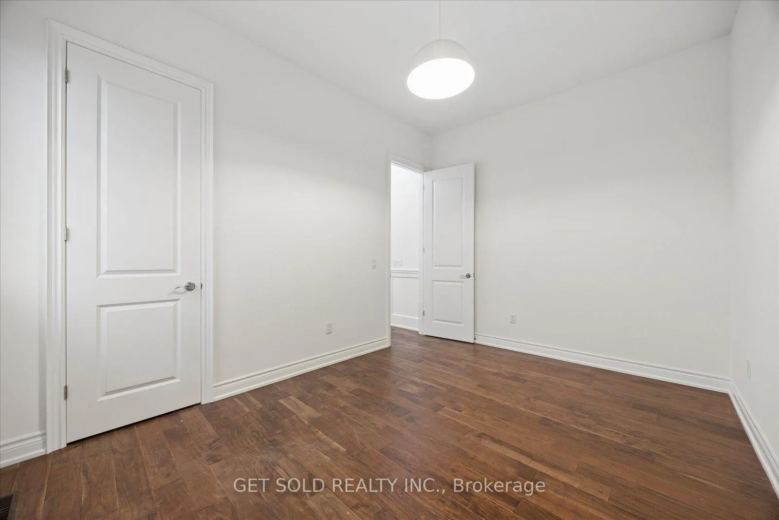Photo 29 of 392 Woodgate Pines Drive, Vaughan, Kleinburg — HOMEH