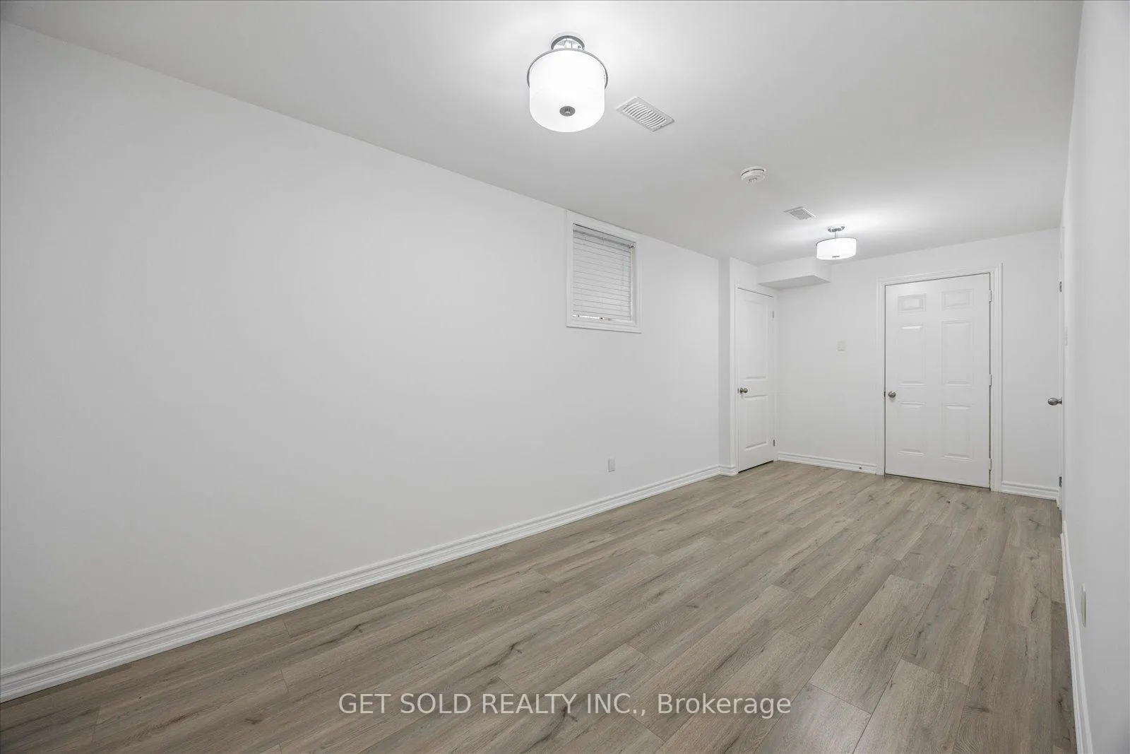 Photo 44 of 392 Woodgate Pines Drive, Vaughan, Kleinburg — HOMEH