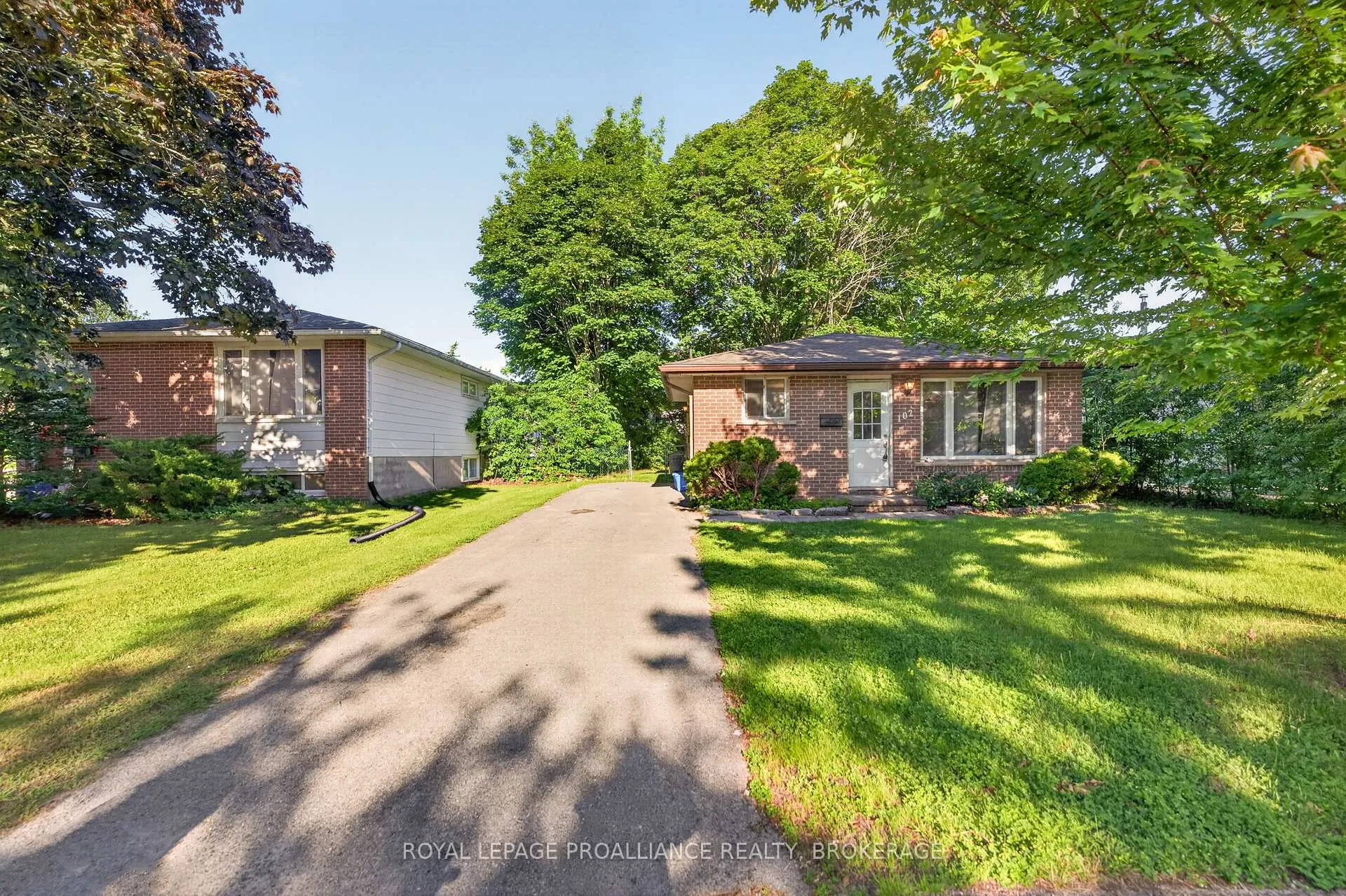 Photo 2 of 102 Calderwood Drive, Kingston, Central City West — HOMEH