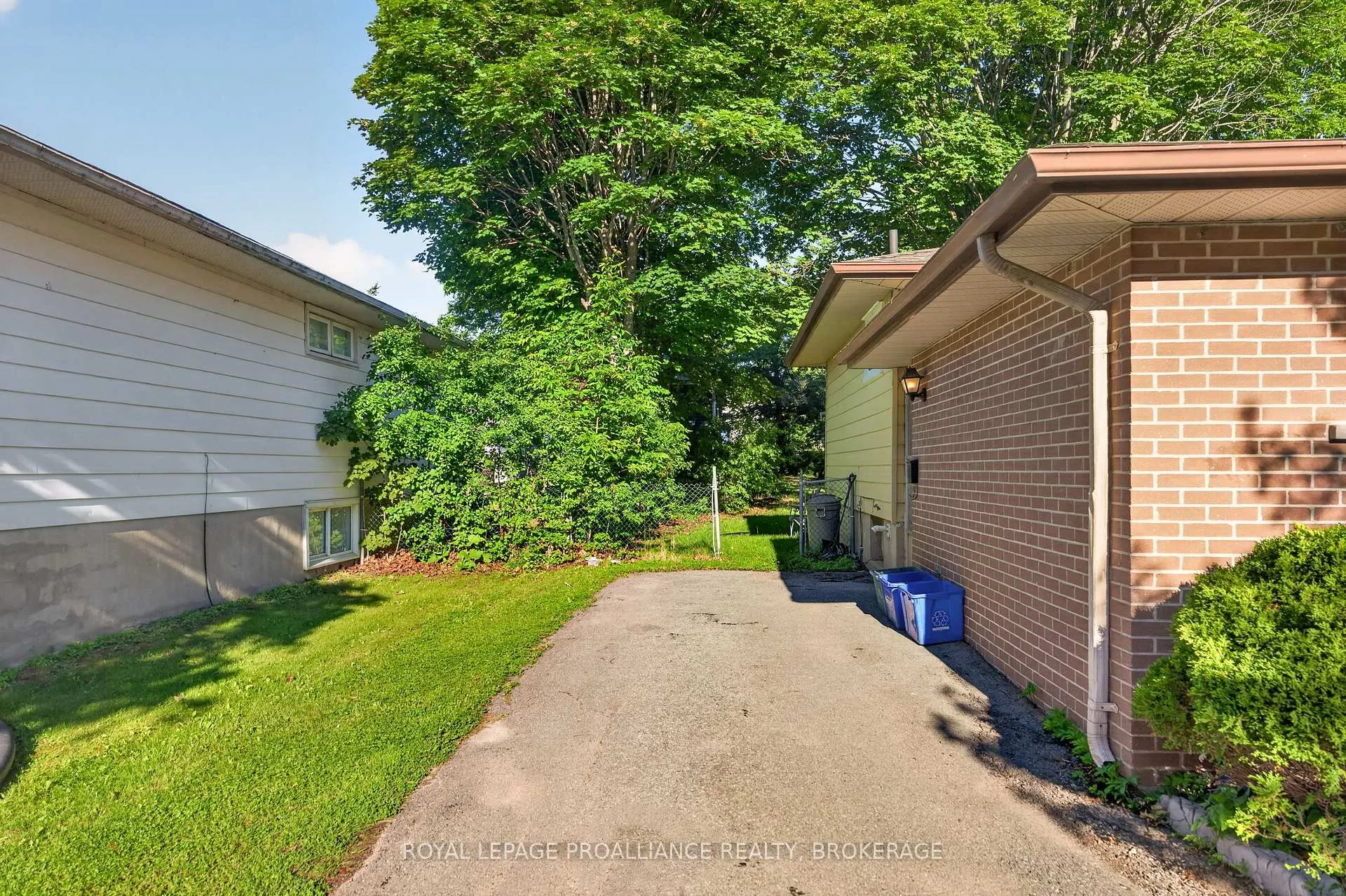 Photo 9 of 102 Calderwood Drive, Kingston, Central City West — HOMEH