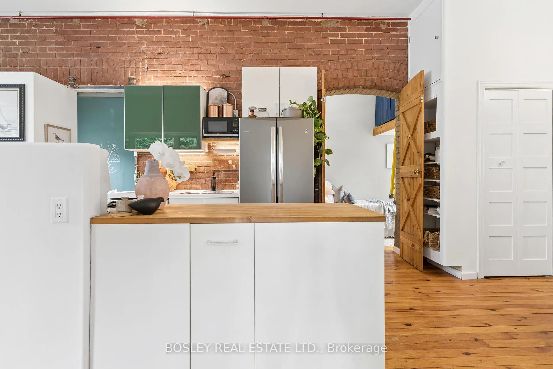 Photo 9 of Unit 6, 243 Macdonell Avenue, Toronto, Roncesvalles — HOMEH