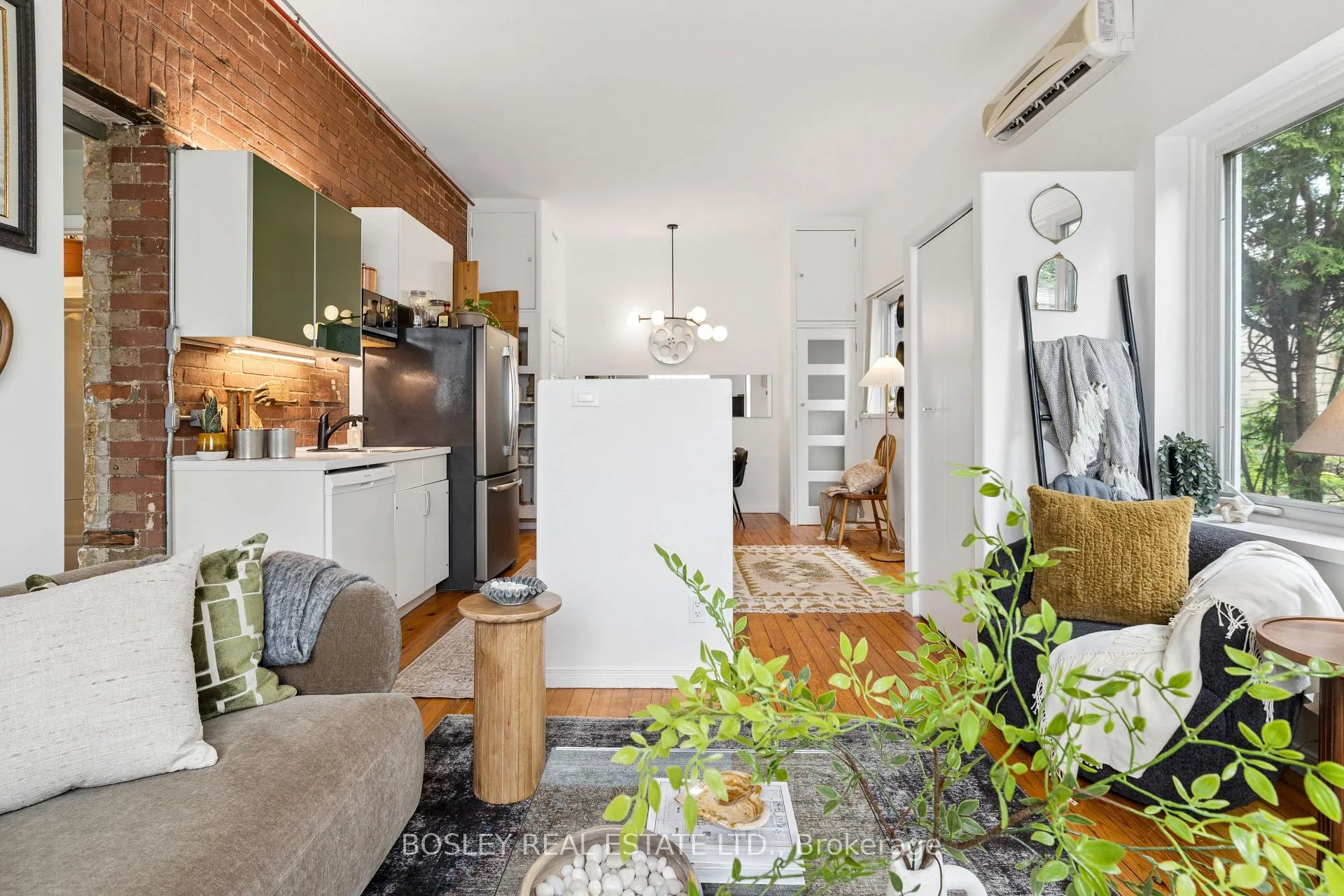 Photo 12 of Unit 6, 243 Macdonell Avenue, Toronto, Roncesvalles — HOMEH