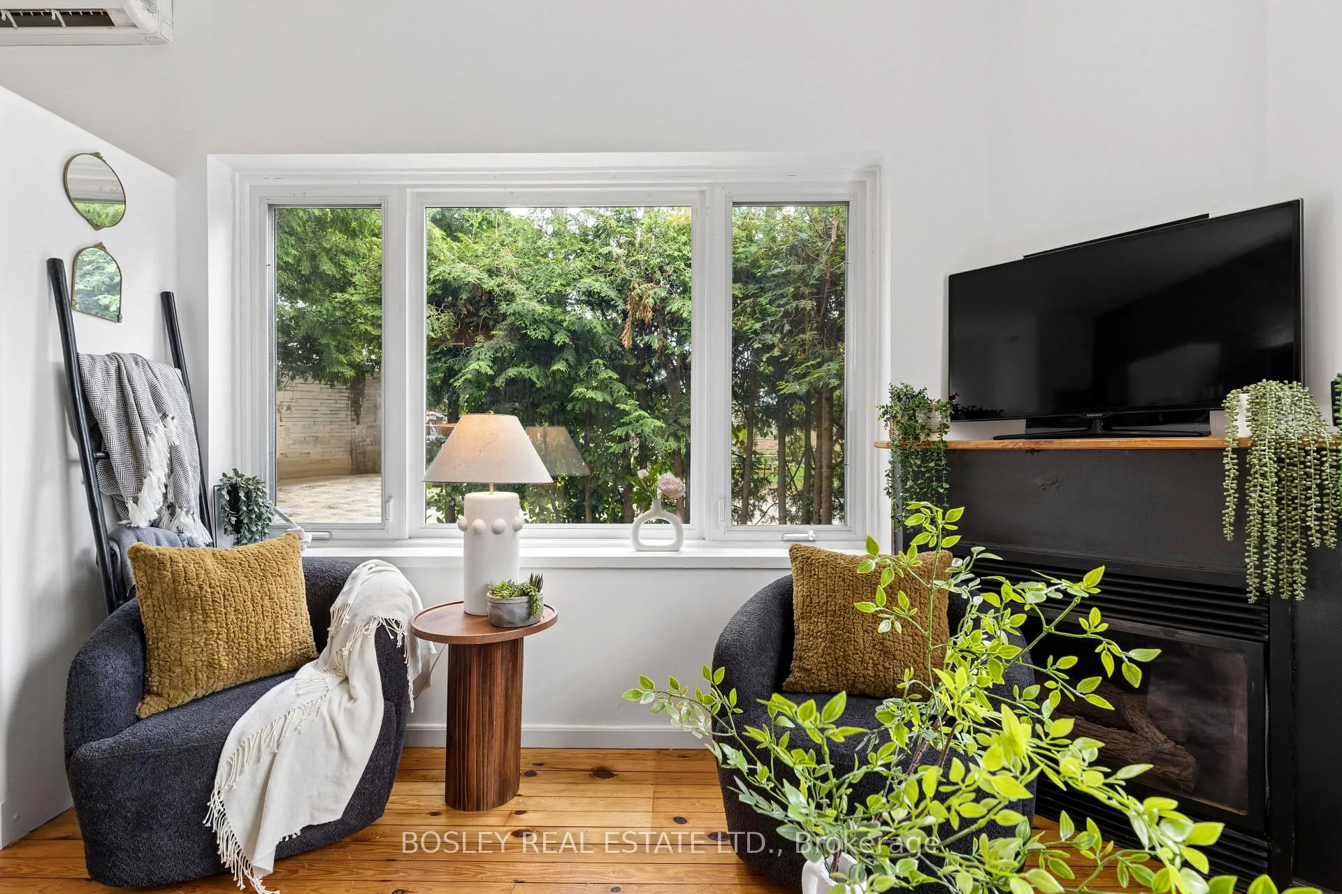 Photo 14 of Unit 6, 243 Macdonell Avenue, Toronto, Roncesvalles — HOMEH