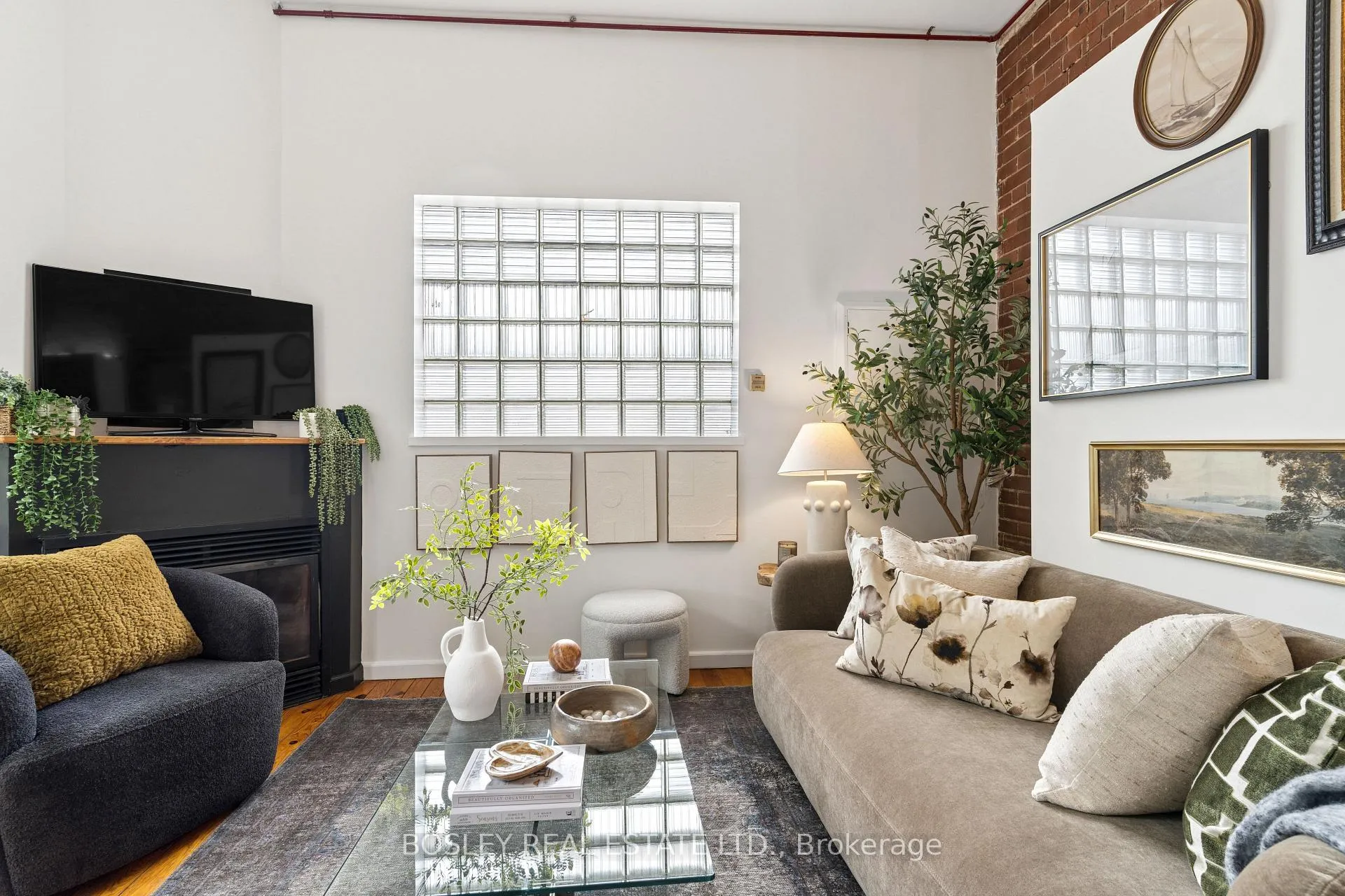Photo 16 of Unit 6, 243 Macdonell Avenue, Toronto, Roncesvalles — HOMEH