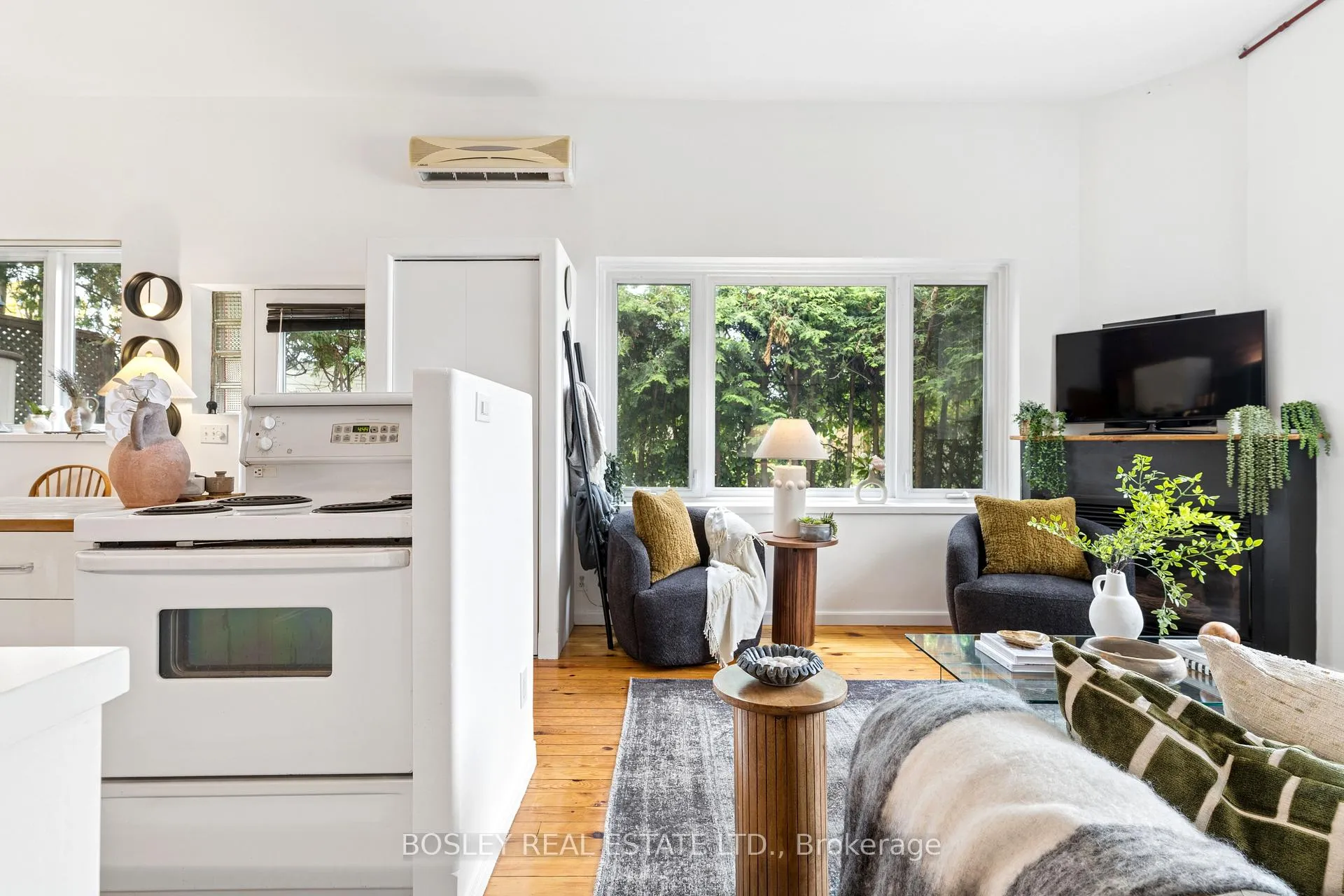 Photo 25 of Unit 6, 243 Macdonell Avenue, Toronto, Roncesvalles — HOMEH