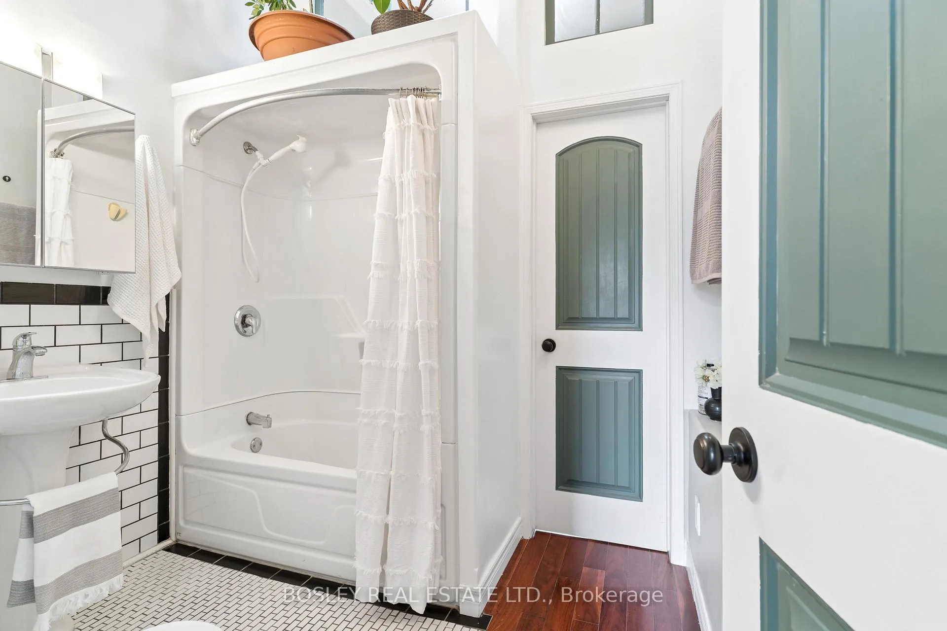 Photo 30 of Unit 6, 243 Macdonell Avenue, Toronto, Roncesvalles — HOMEH