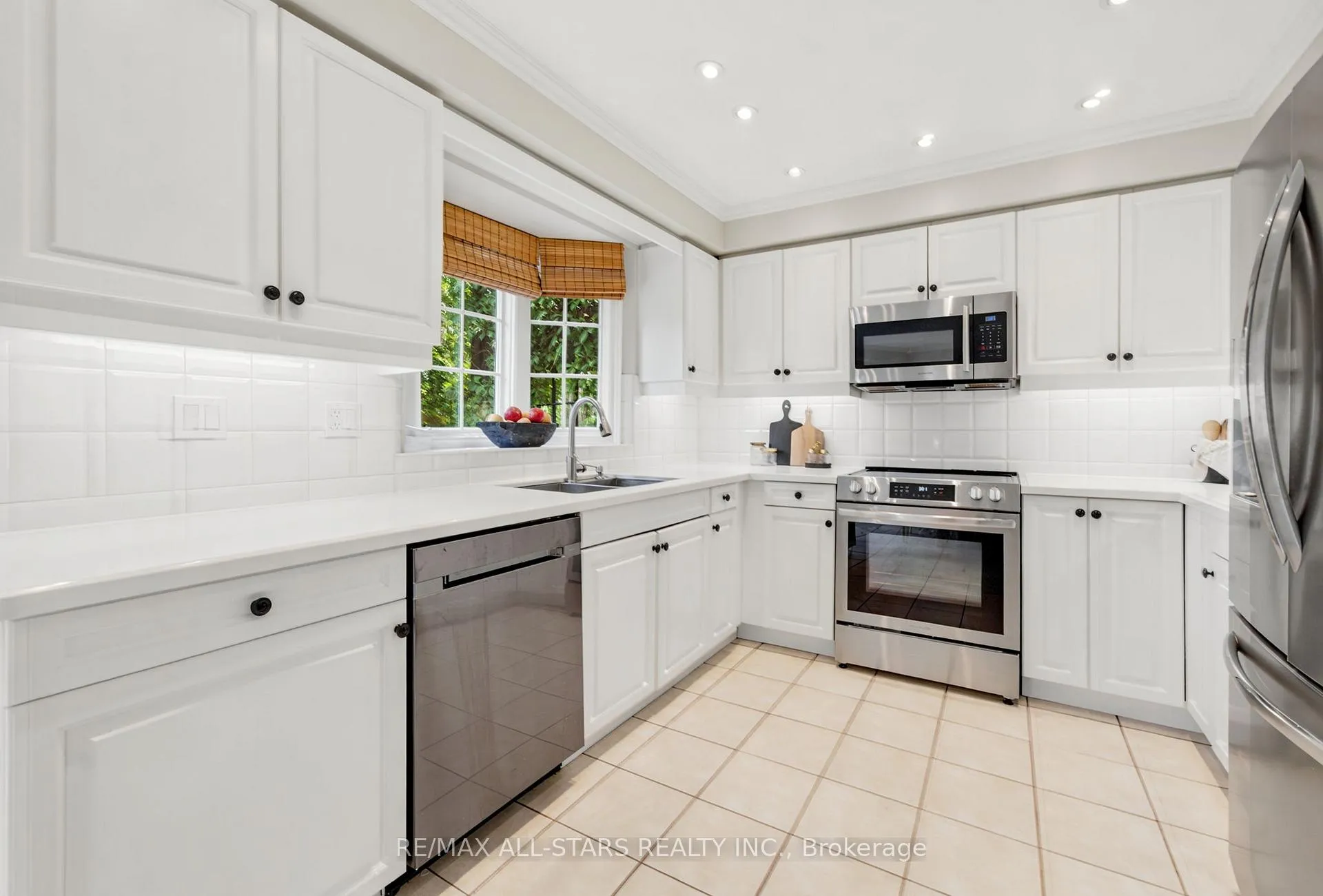 Photo 15 of 4 Dennis Drive, Ajax, Central West — HOMEH