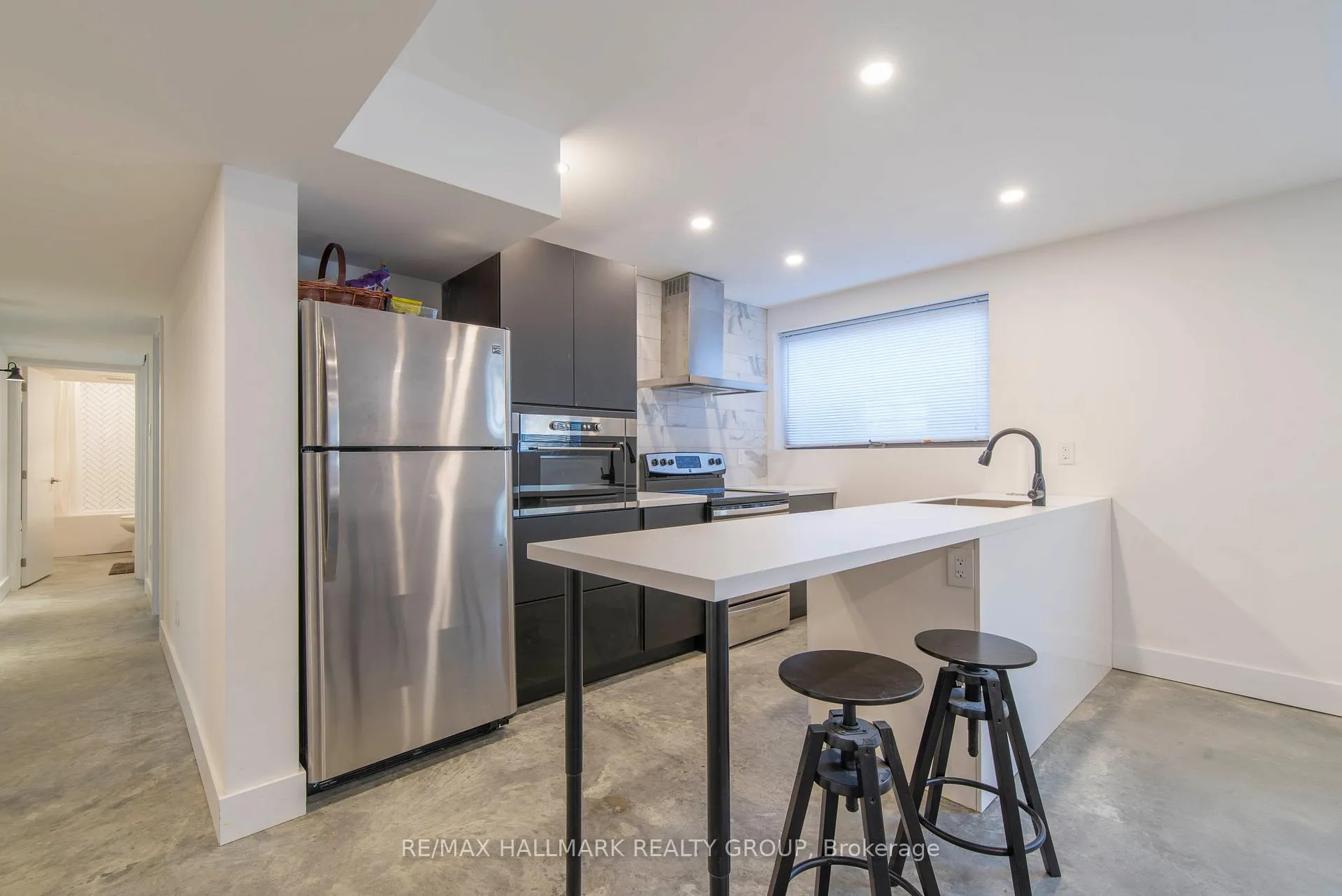 Photo 2 of Unit Lower, 49 Chippewa Avenue, Ottawa, Meadowlands/St. Claire Gardens — HOMEH
