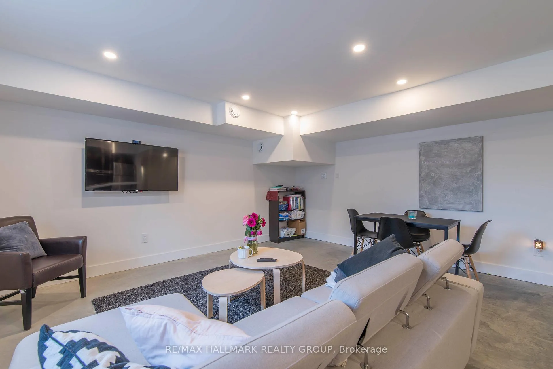 Photo 5 of Unit Lower, 49 Chippewa Avenue, Ottawa, Meadowlands/St. Claire Gardens — HOMEH