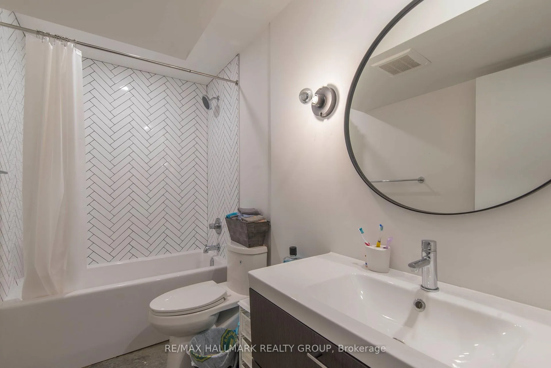 Photo 8 of Unit Lower, 49 Chippewa Avenue, Ottawa, Meadowlands/St. Claire Gardens — HOMEH