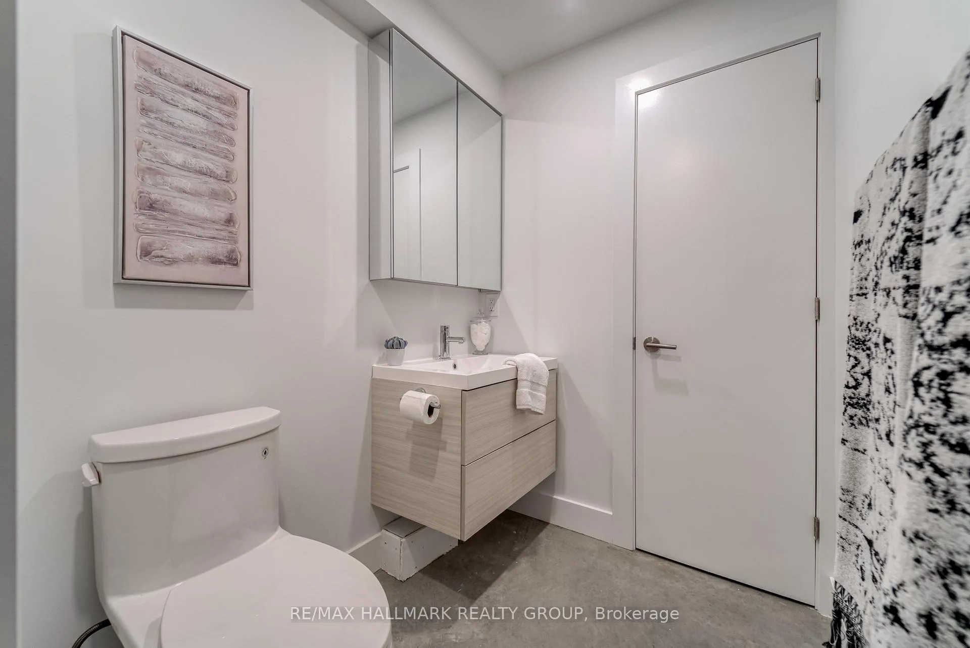 Photo 9 of Unit Lower, 49 Chippewa Avenue, Ottawa, Meadowlands/St. Claire Gardens — HOMEH