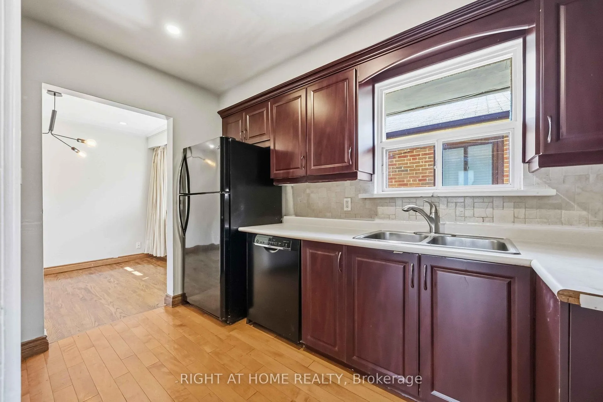 Photo 17 of 1 Mozart Avenue, Scarborough, Ionview — HOMEH