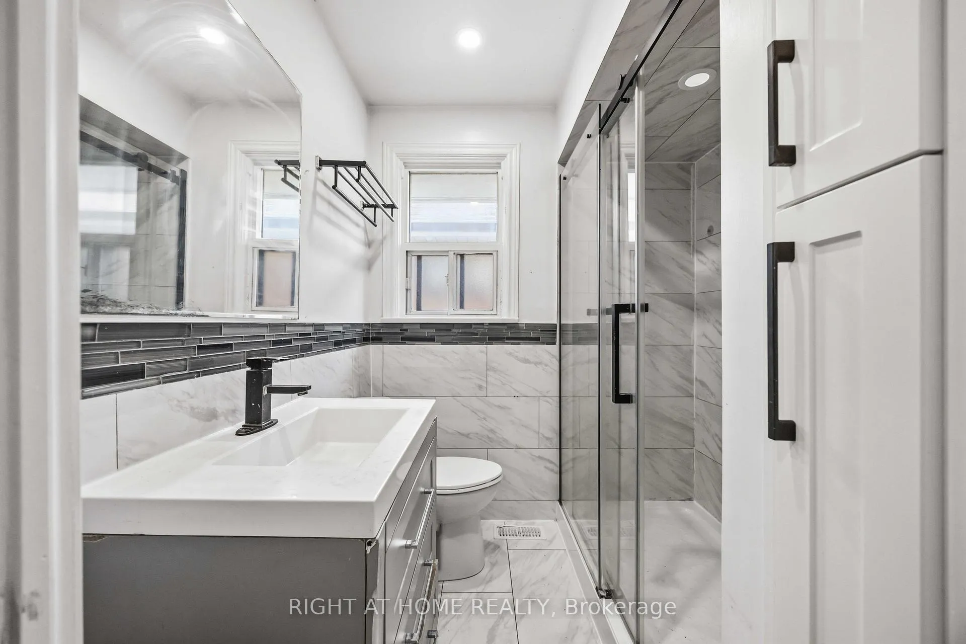 Photo 22 of 1 Mozart Avenue, Scarborough, Ionview — HOMEH