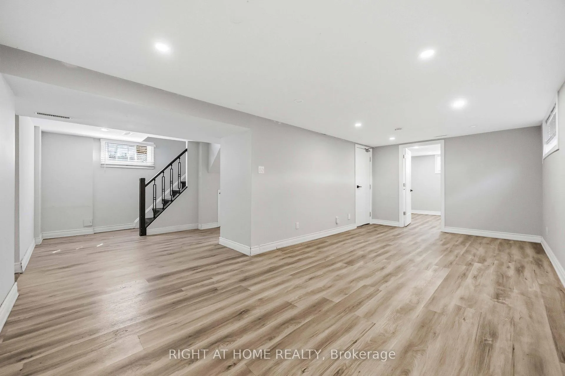 Photo 25 of 1 Mozart Avenue, Scarborough, Ionview — HOMEH