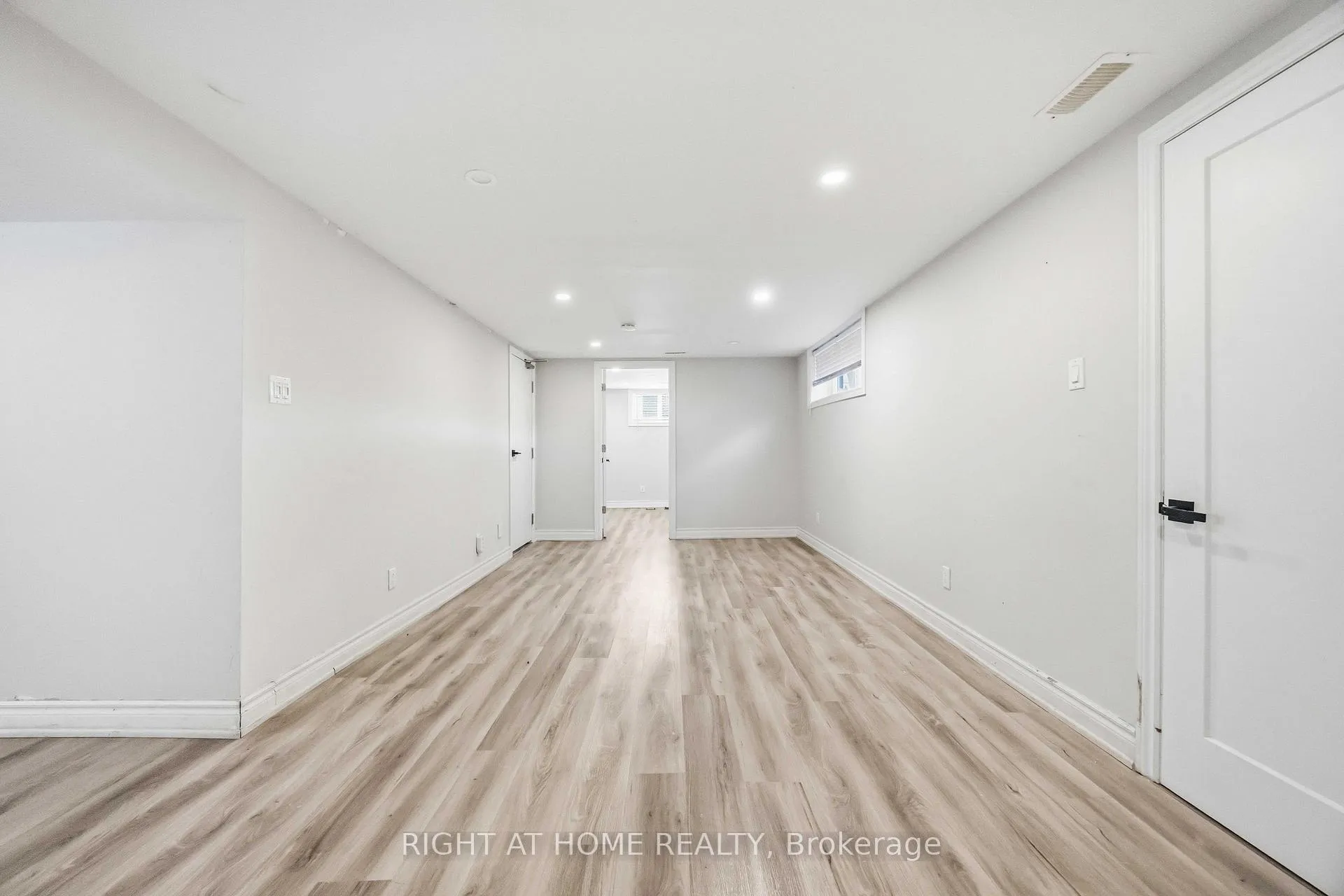 Photo 27 of 1 Mozart Avenue, Scarborough, Ionview — HOMEH