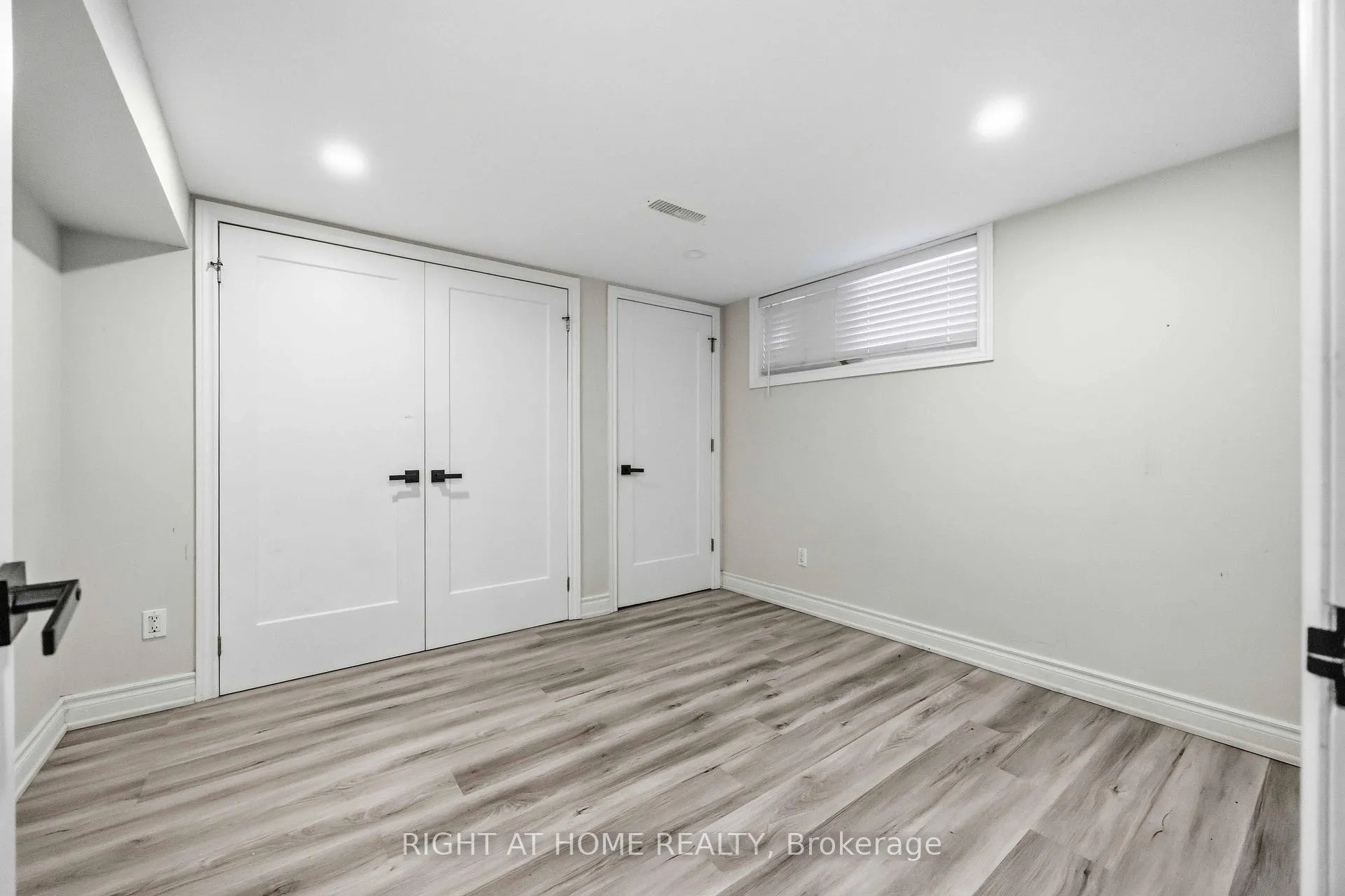 Photo 35 of 1 Mozart Avenue, Scarborough, Ionview — HOMEH