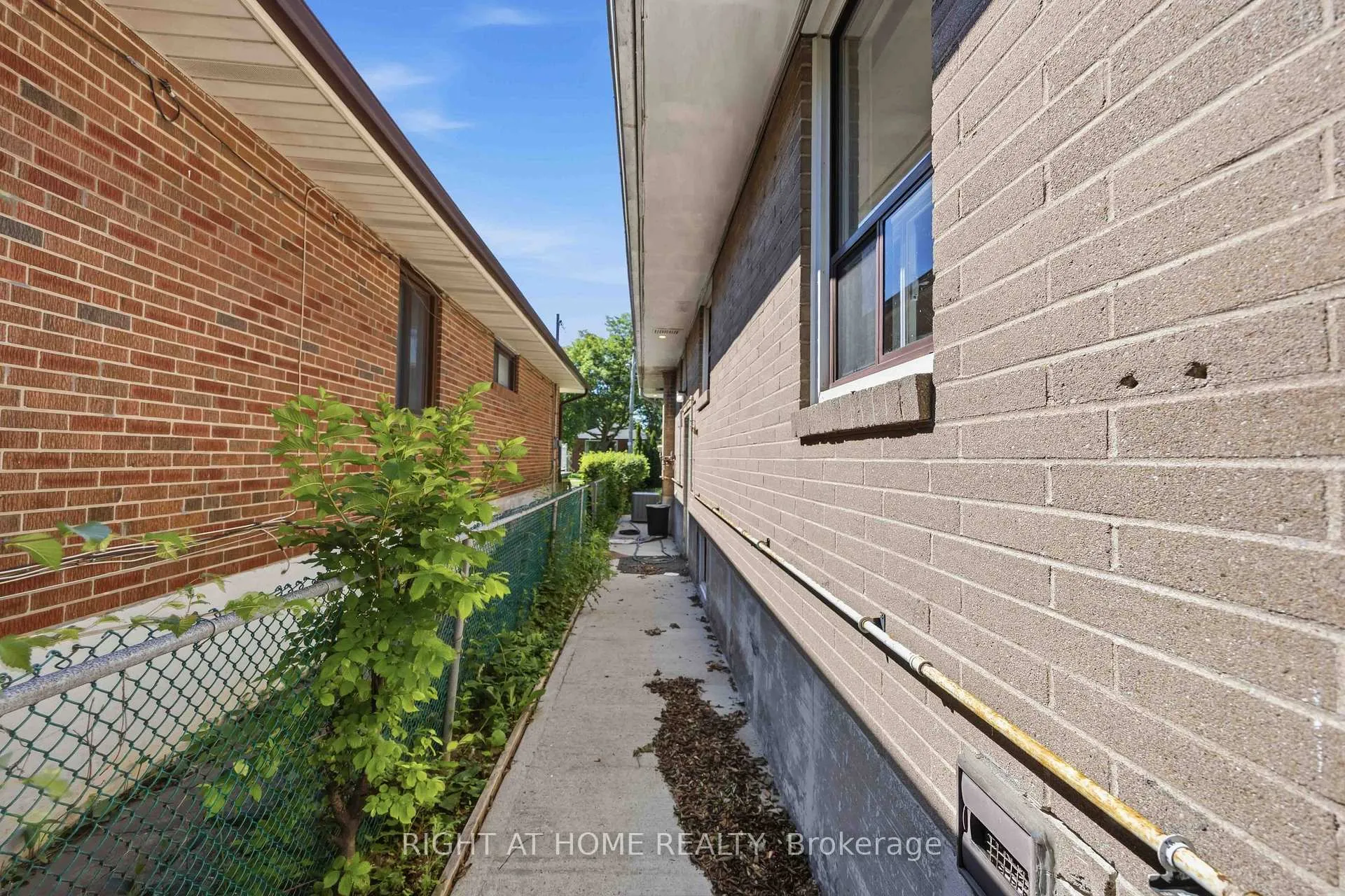 Photo 38 of 1 Mozart Avenue, Scarborough, Ionview — HOMEH