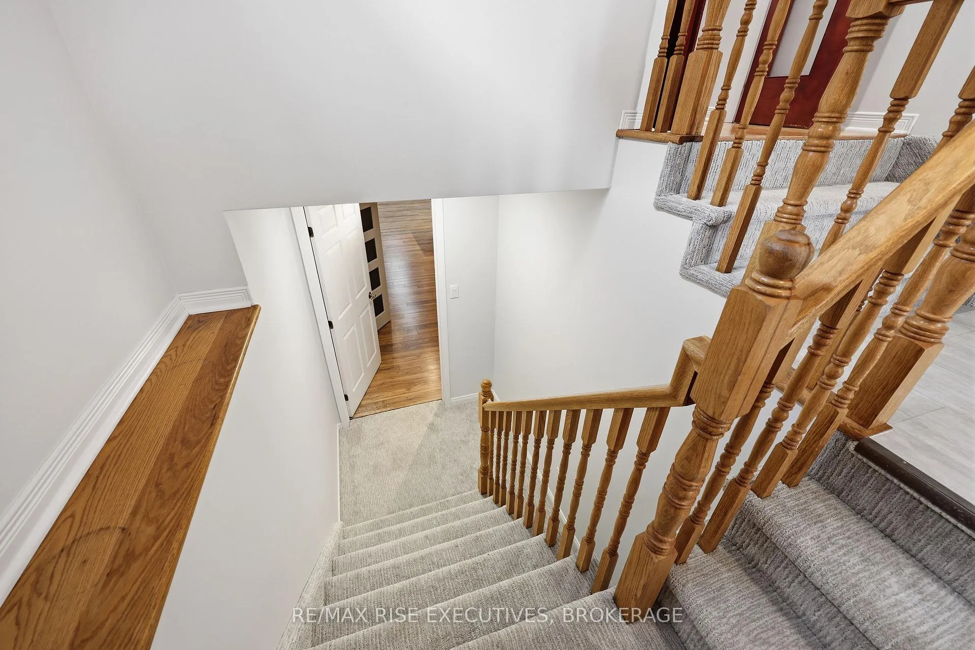 Photo 19 of 926 Bluffwood Avenue, Kingston, Kingston East (Incl Barret Crt) — HOMEH