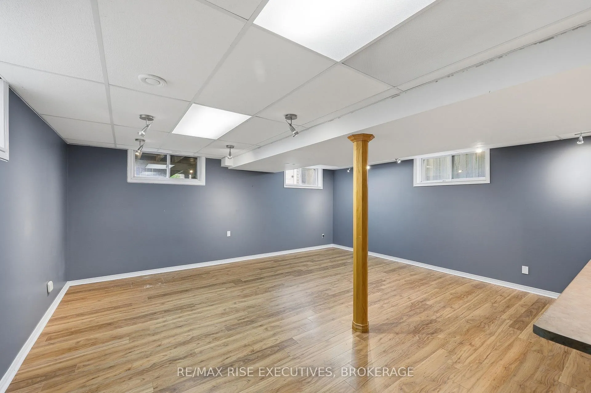 Photo 22 of 926 Bluffwood Avenue, Kingston, Kingston East (Incl Barret Crt) — HOMEH