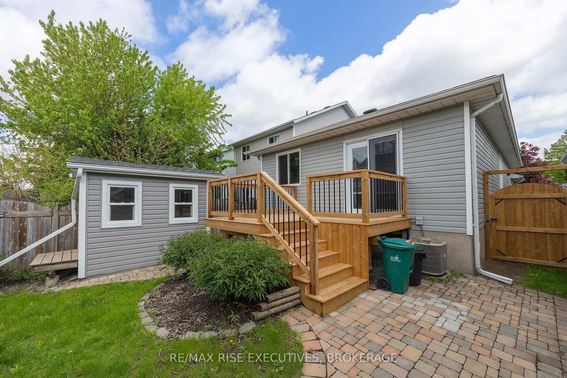 Photo 30 of 926 Bluffwood Avenue, Kingston, Kingston East (Incl Barret Crt) — HOMEH