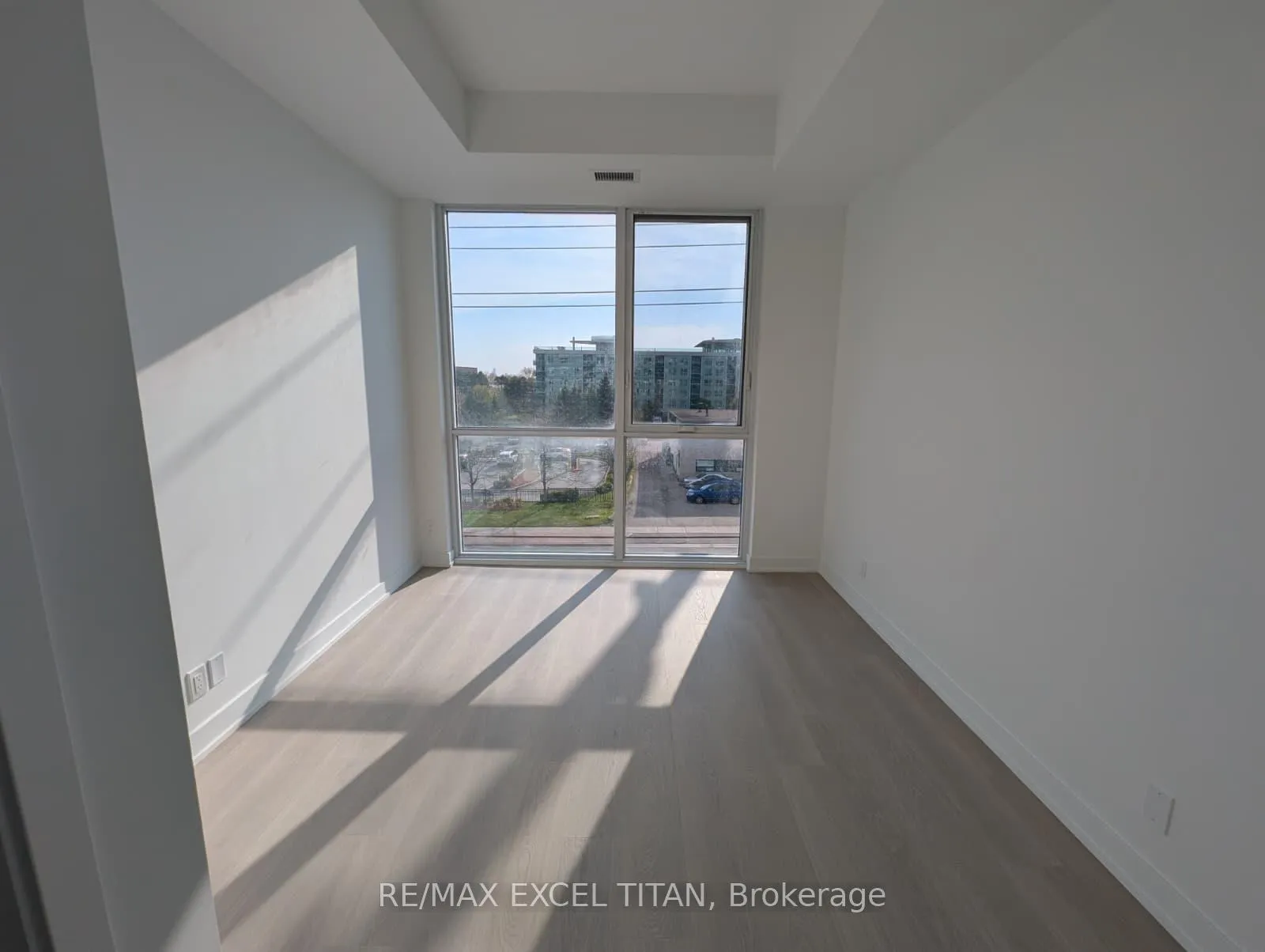Photo 5 of Unit 319, 20 Deans Drive, Scarborough, Clairlea-Birchmount — HOMEH