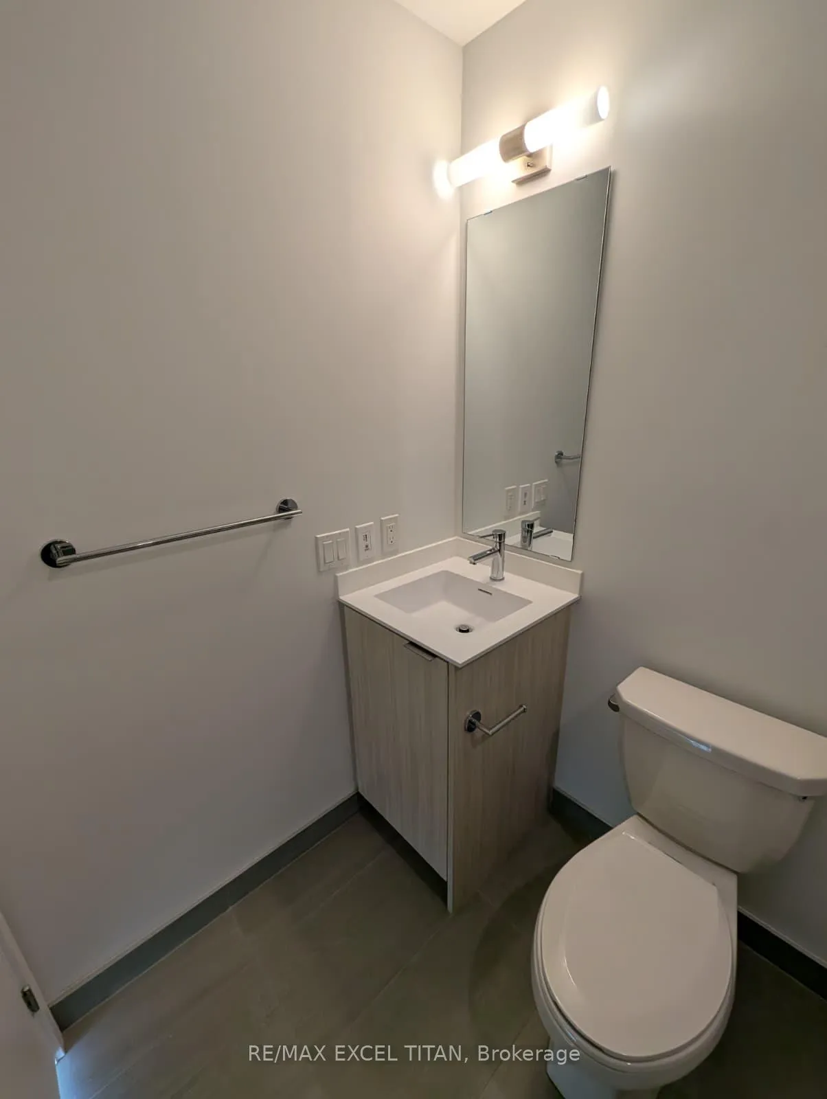 Photo 6 of Unit 319, 20 Deans Drive, Scarborough, Clairlea-Birchmount — HOMEH